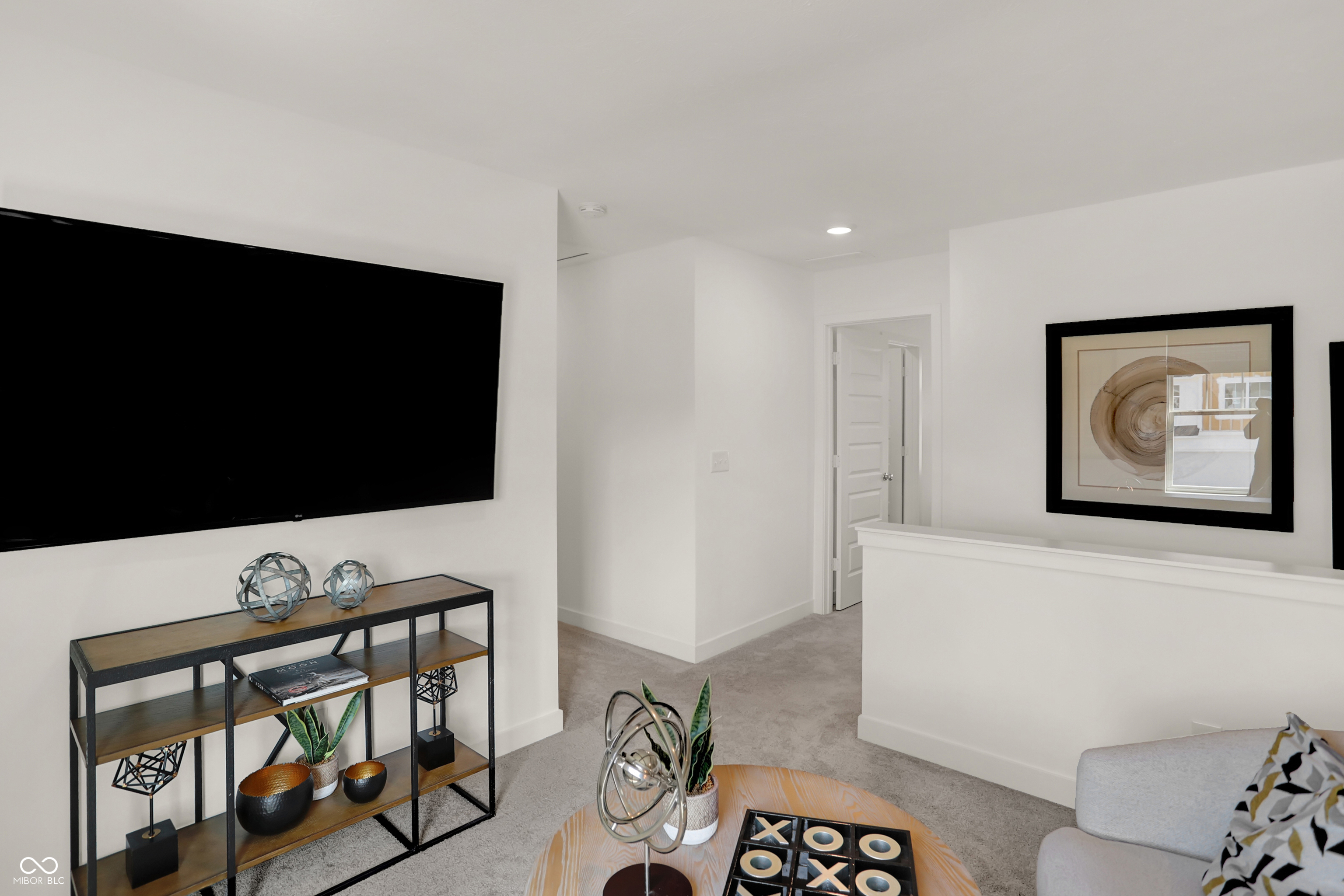 2215 Foothill Drive