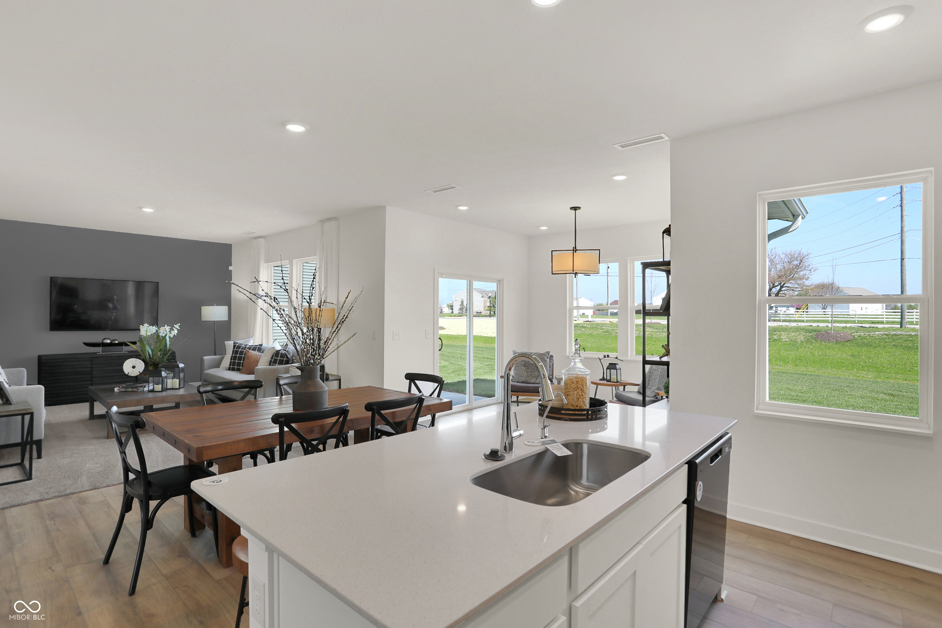 2215 Foothill Drive