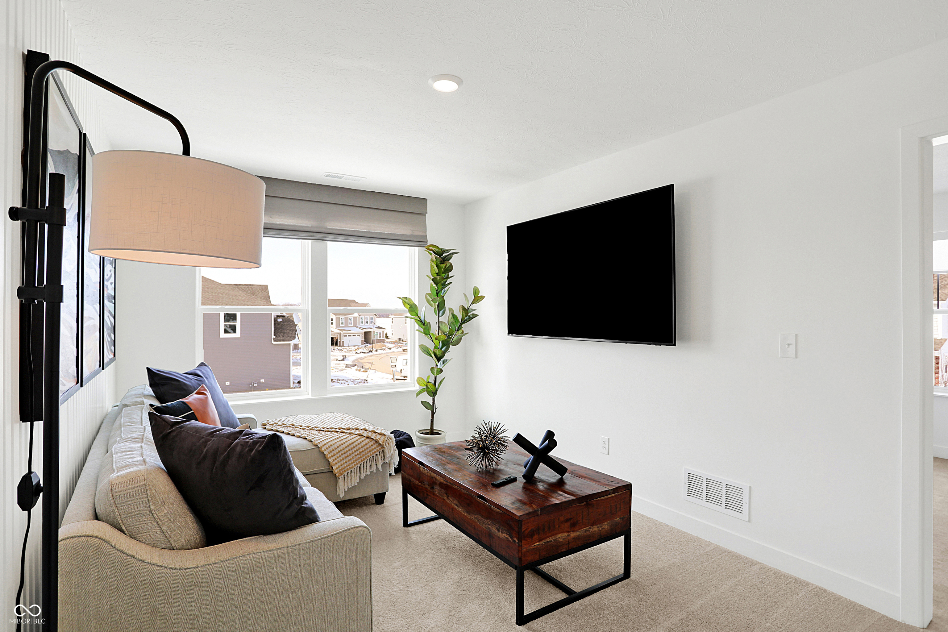 1760 Mantis Way