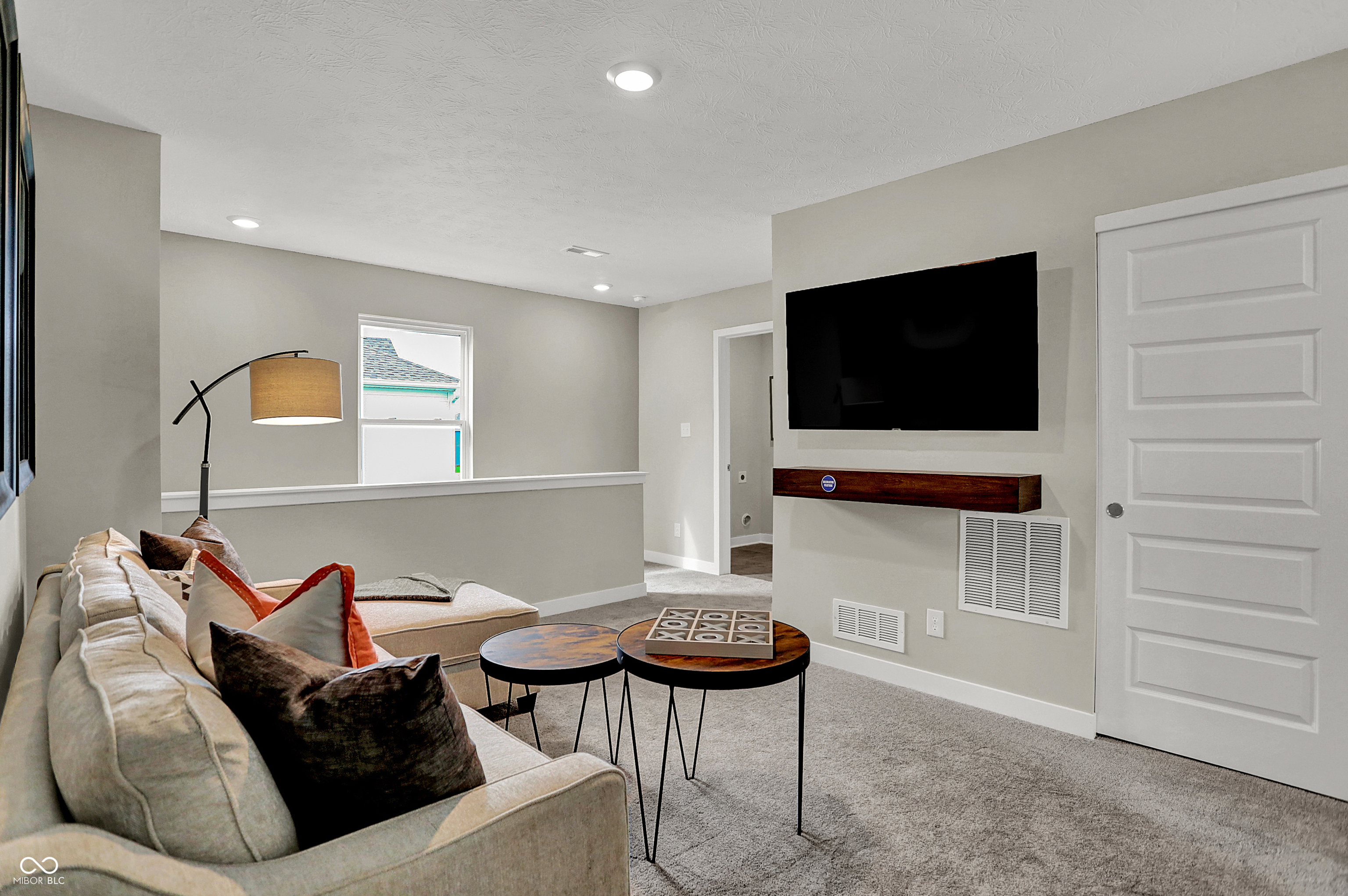 852 Hardin Place