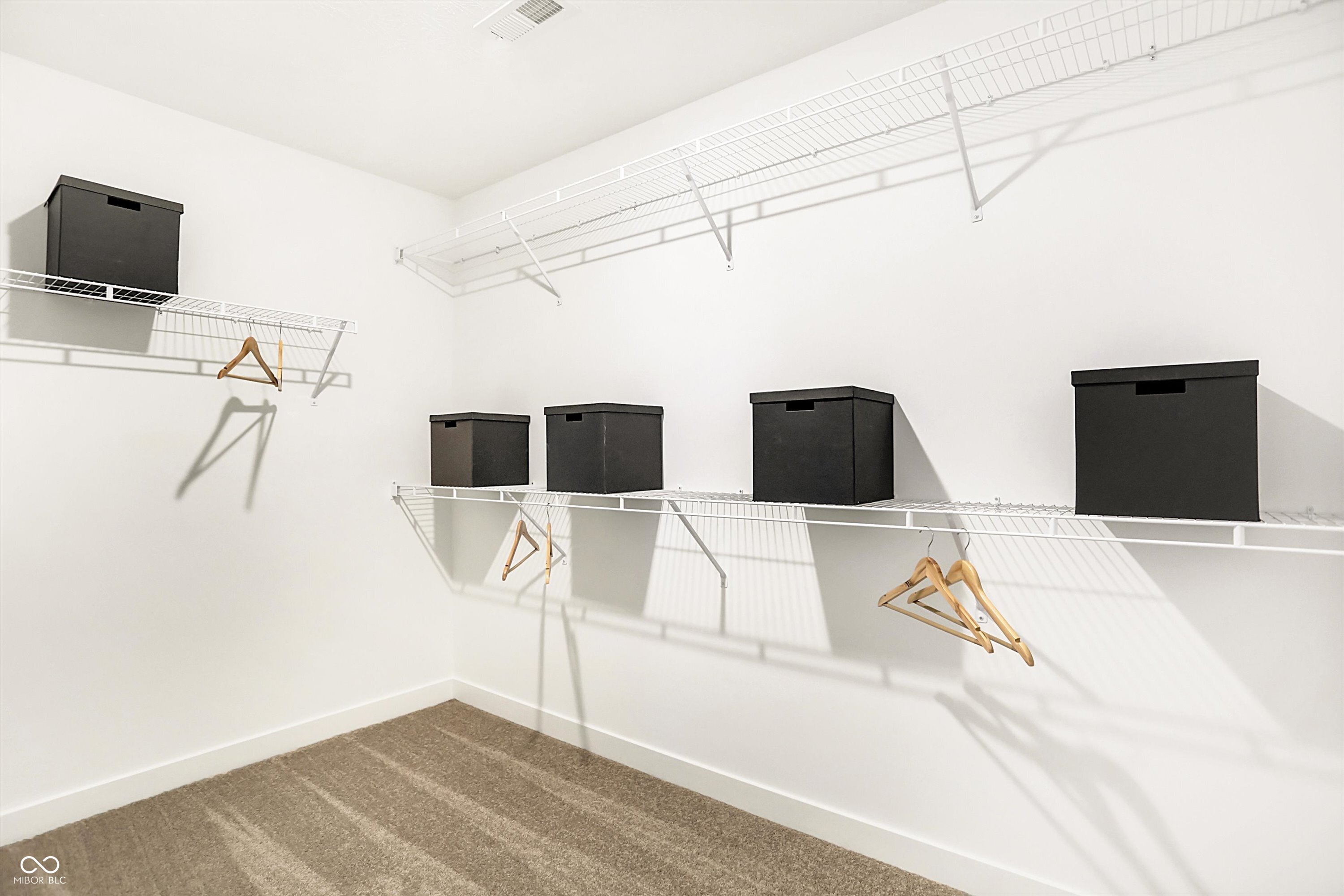 2852 Woods Edge Drive