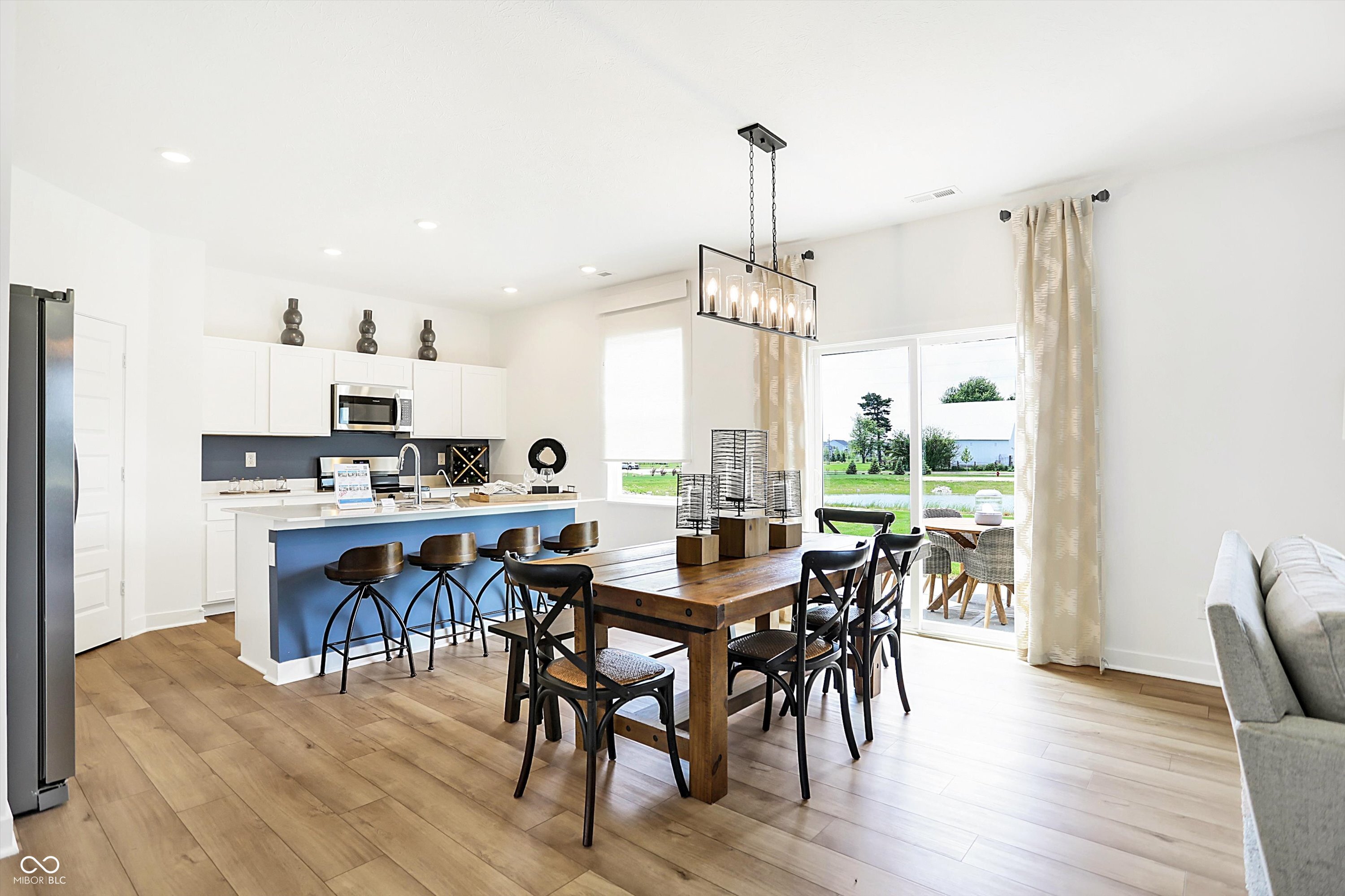 2852 Woods Edge Drive