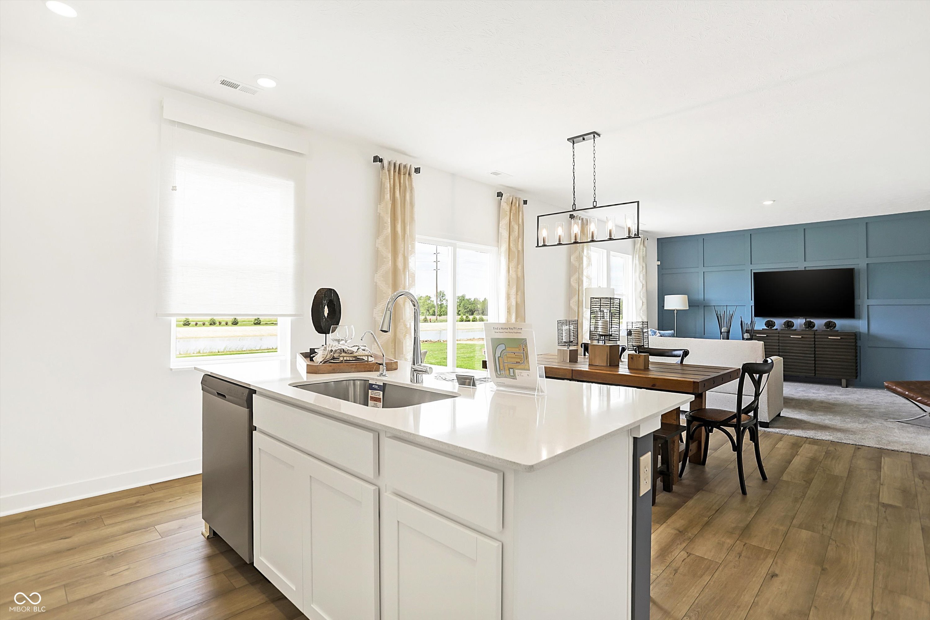 2852 Woods Edge Drive