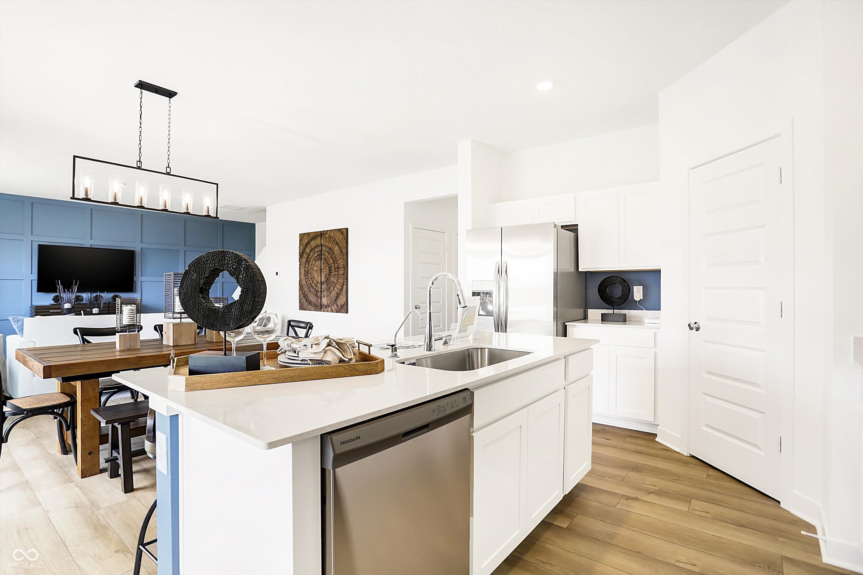 2852 Woods Edge Drive