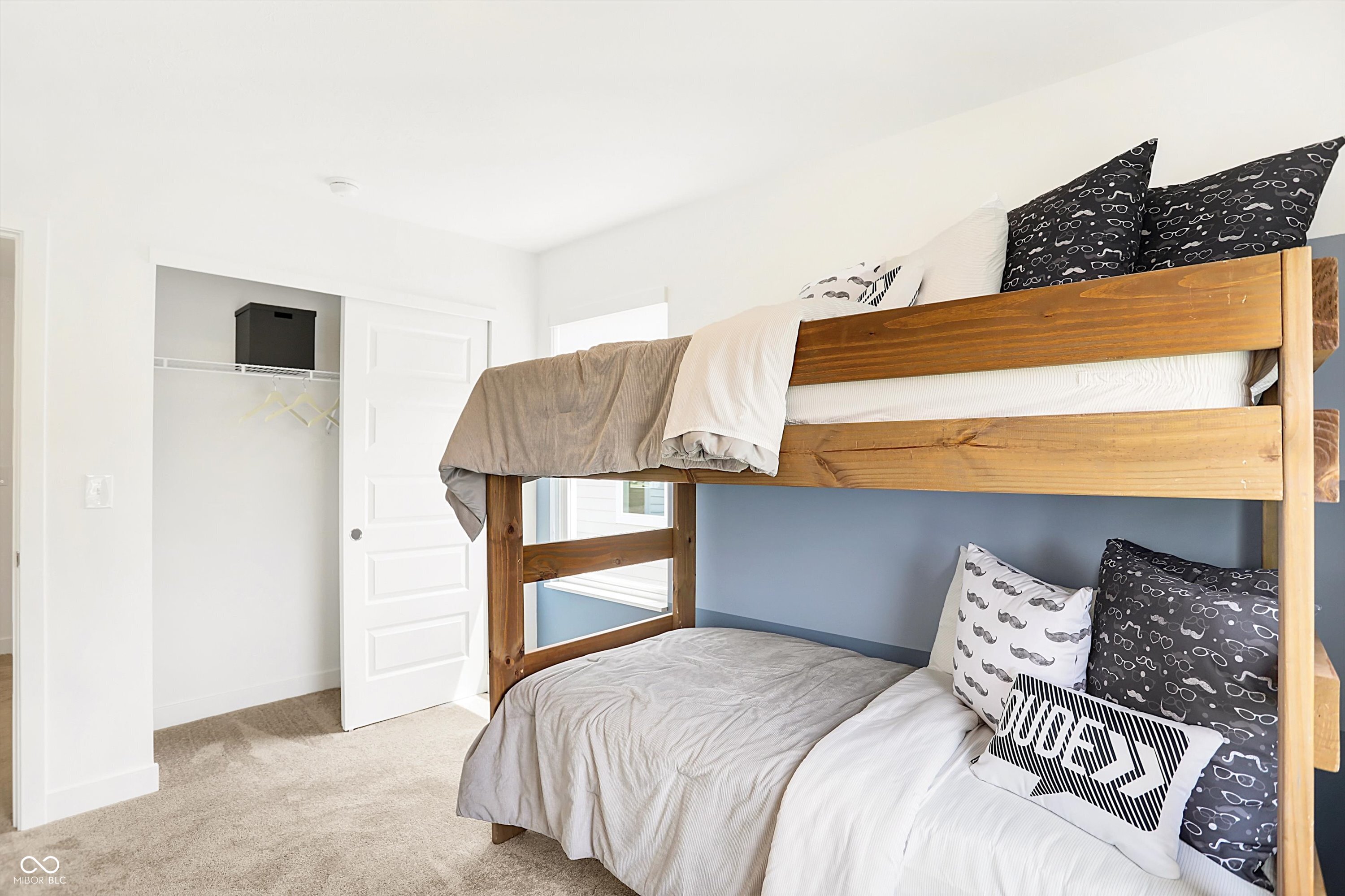 2852 Woods Edge Drive