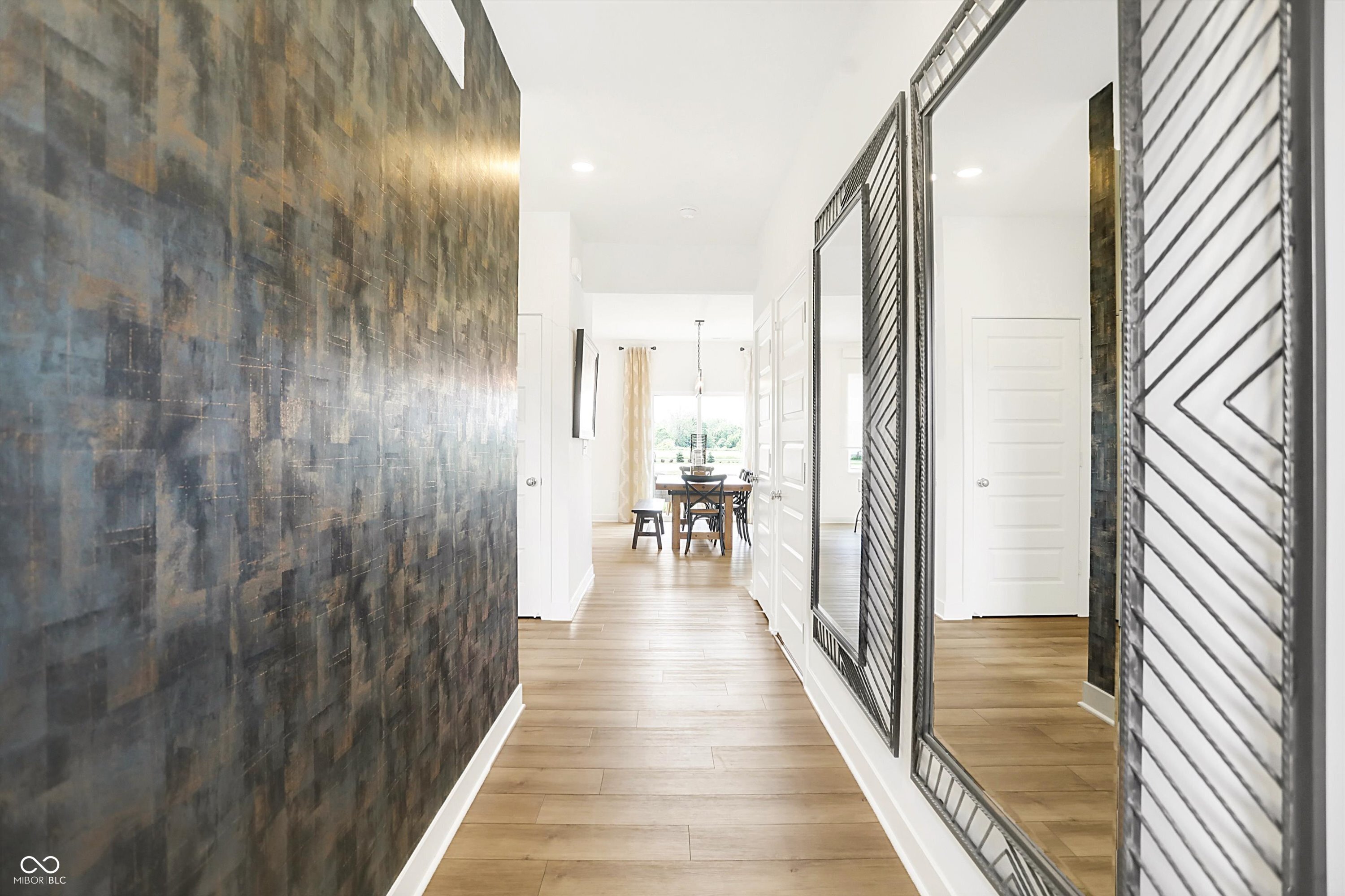 2852 Woods Edge Drive