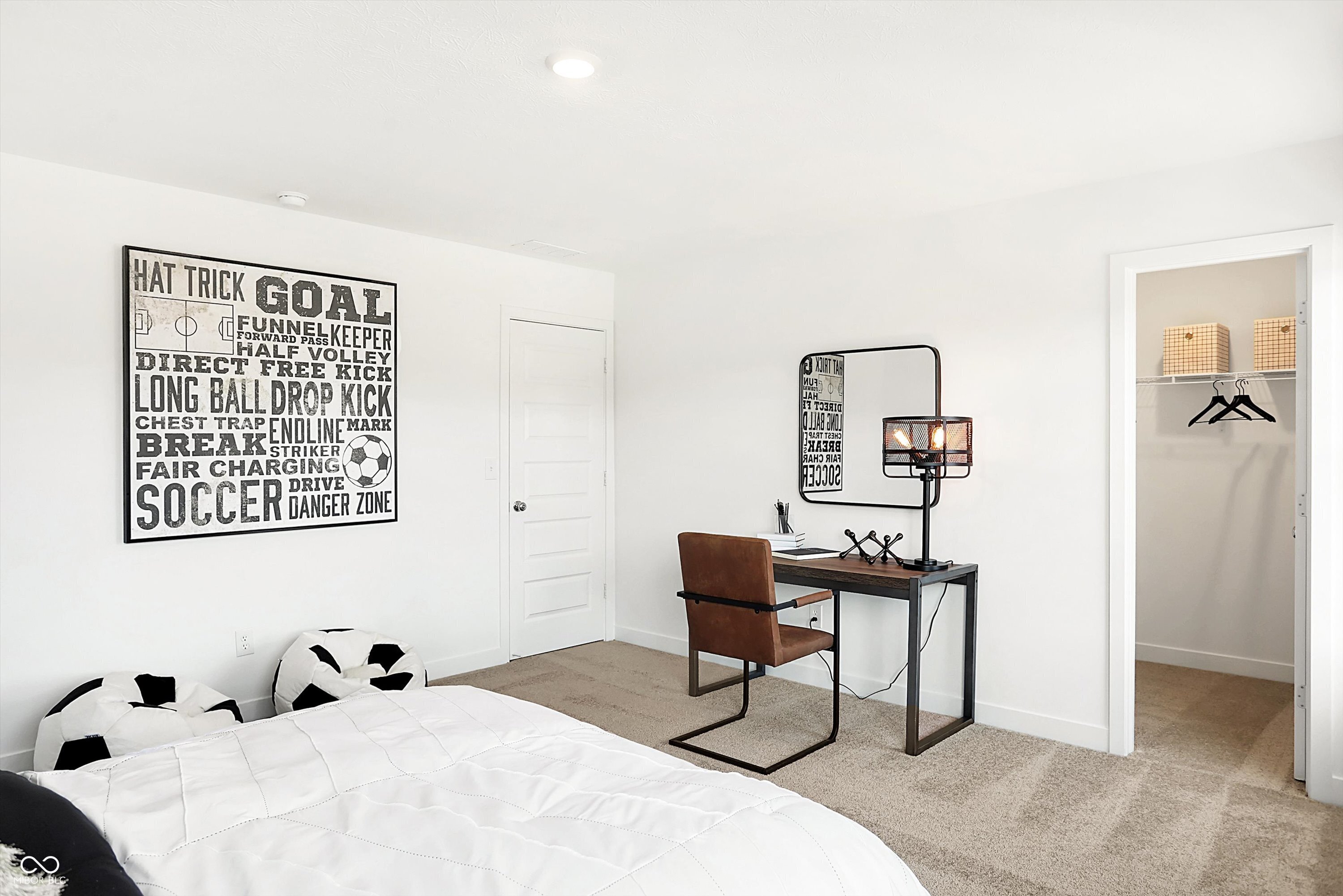 1484 Beyers Street North