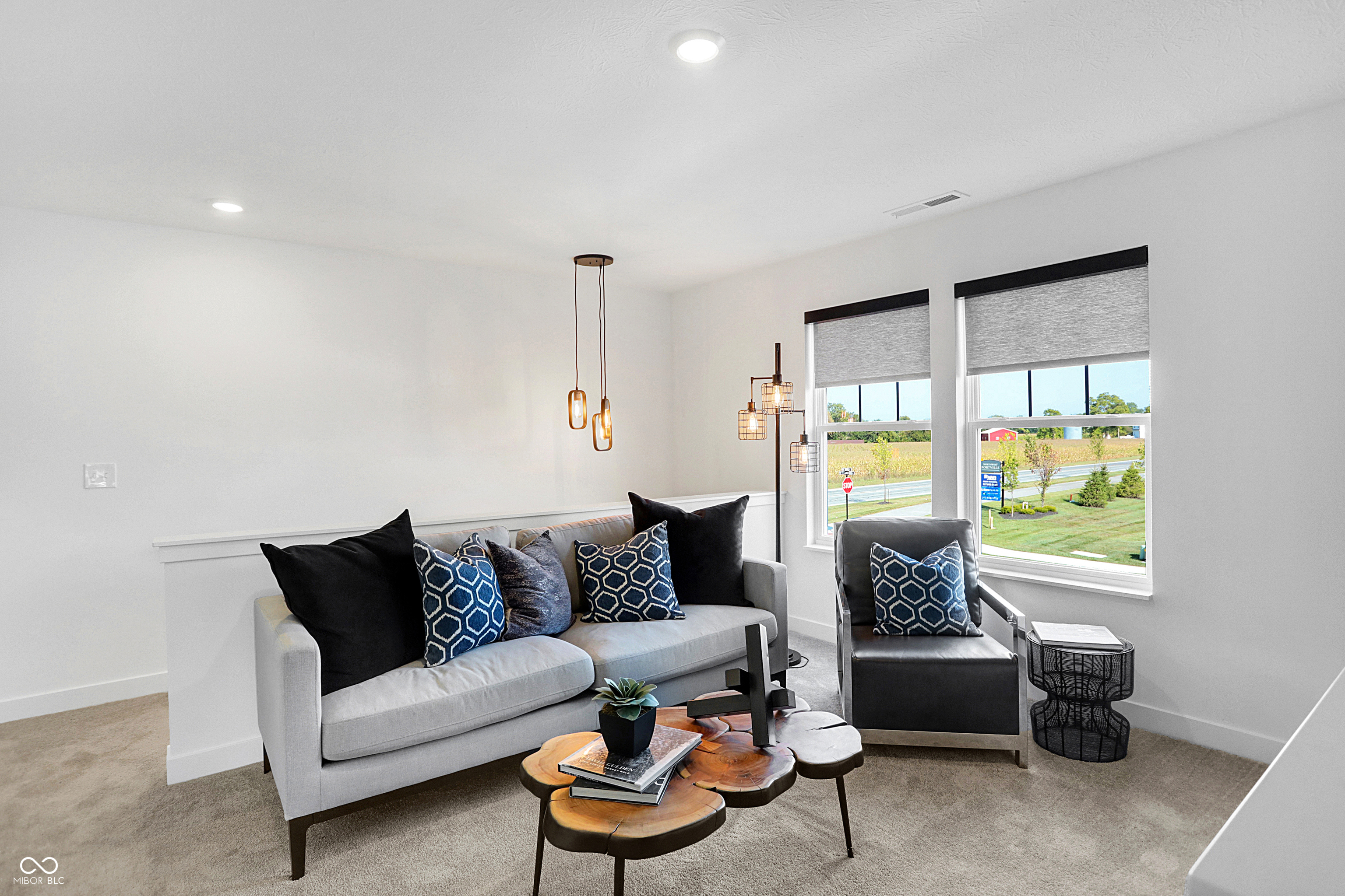 481 Lincoln Circle East