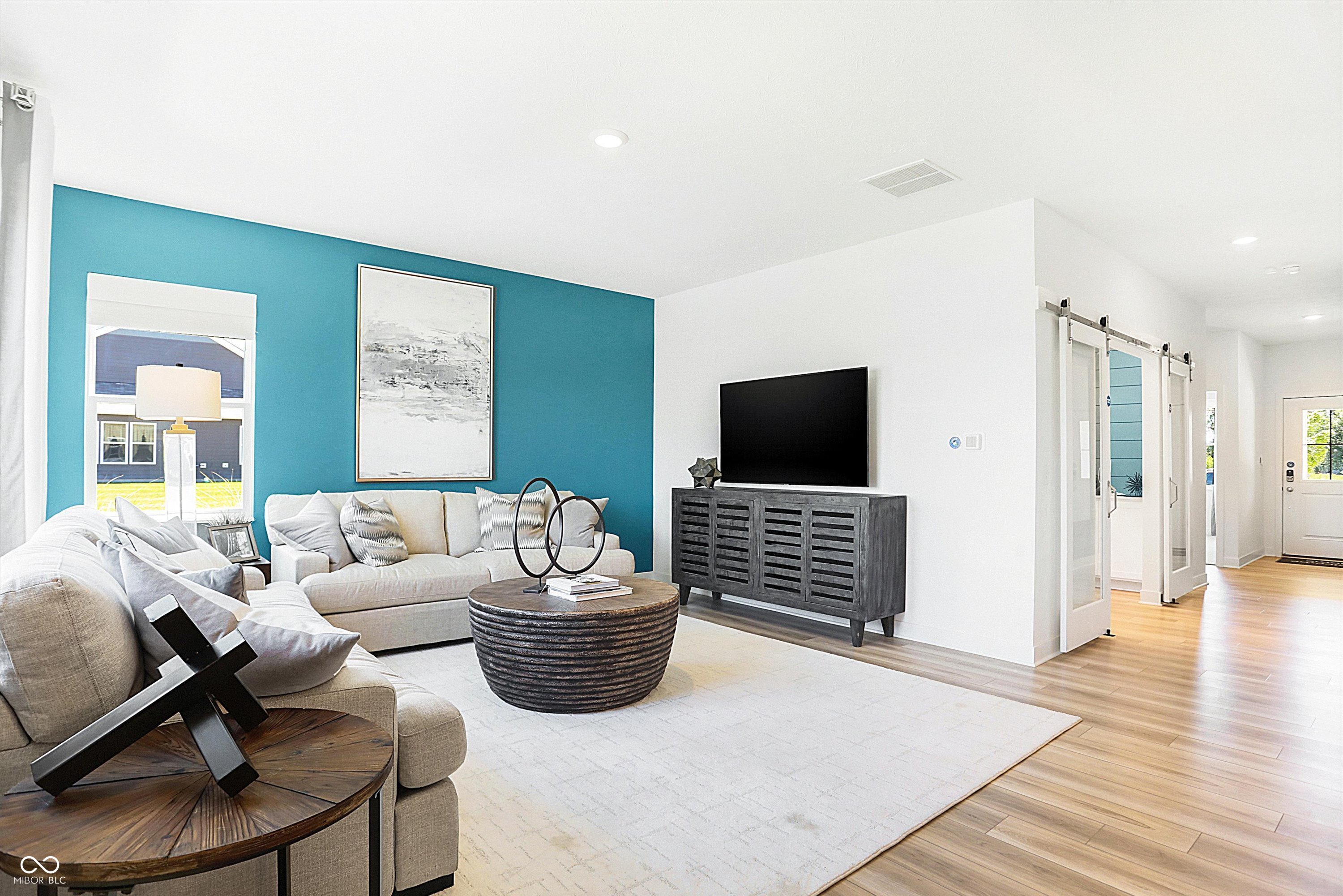 8833 Alexander Ridge Drive