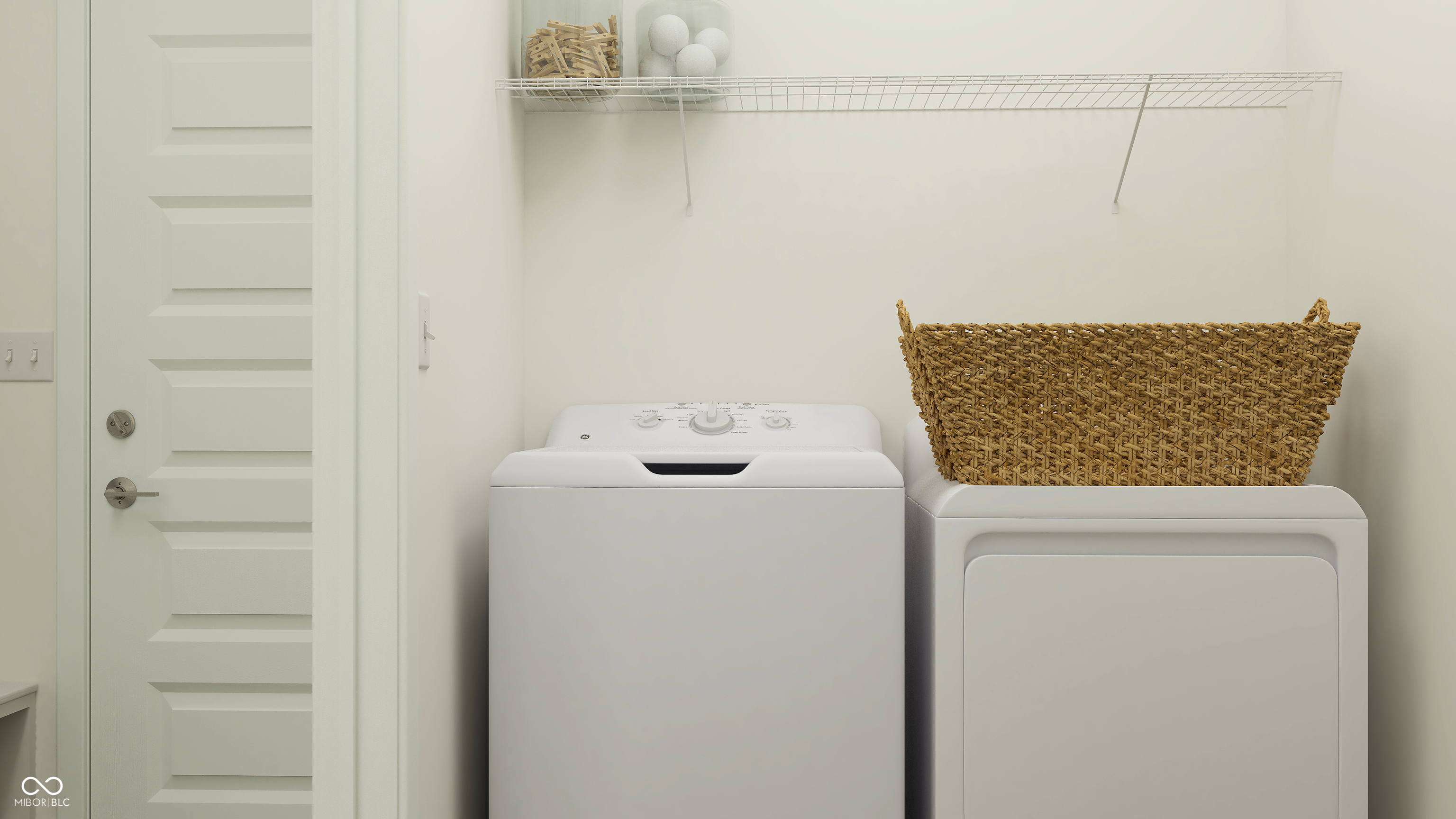 463 Lincoln Circle East