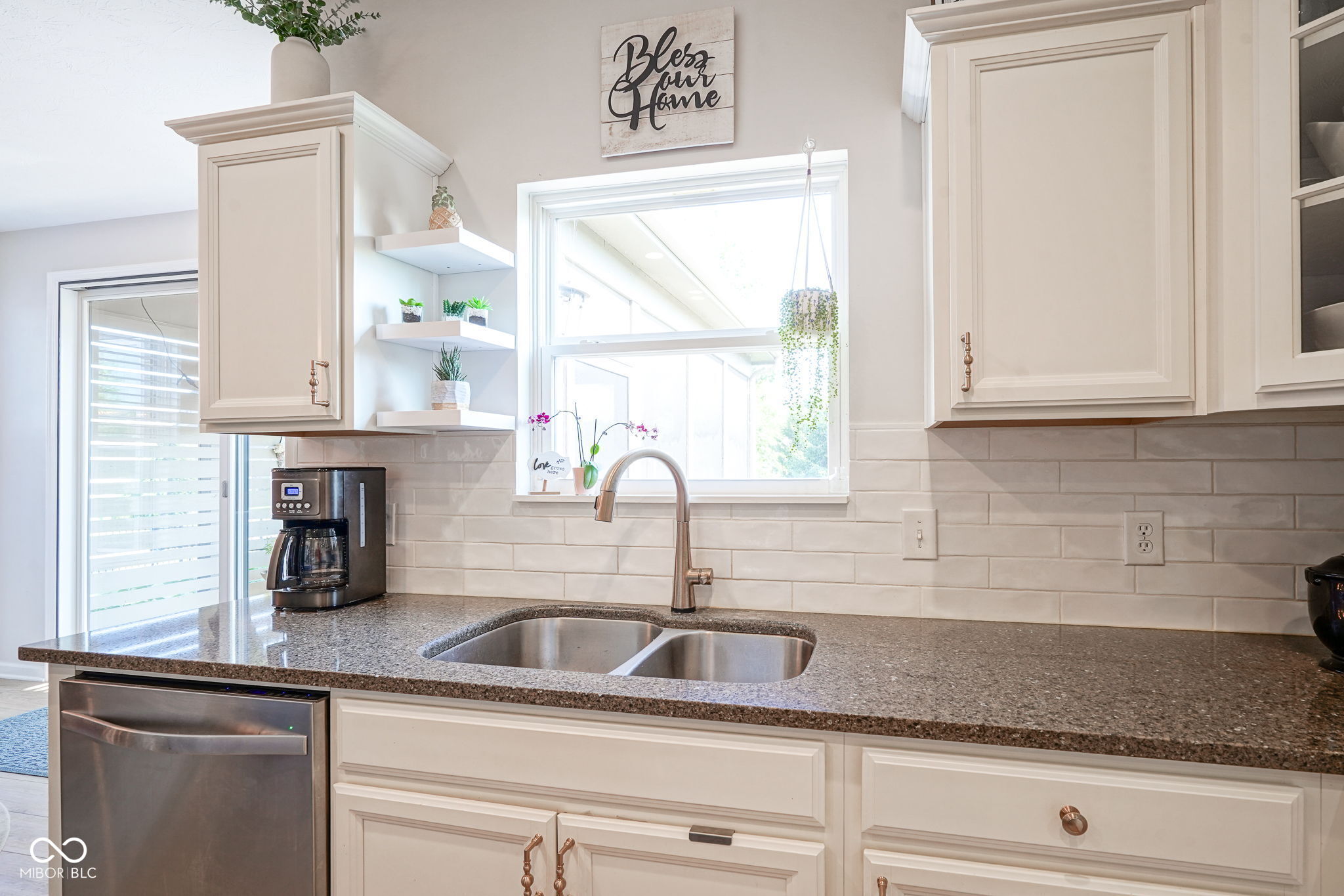 15736 Lawton Square Drive