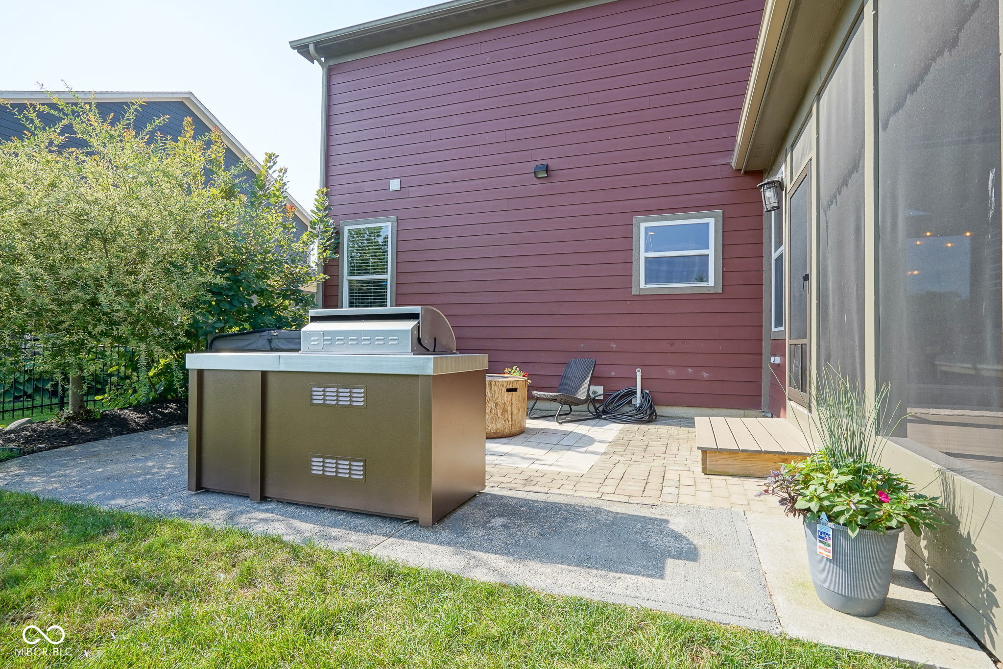 15736 Lawton Square Drive