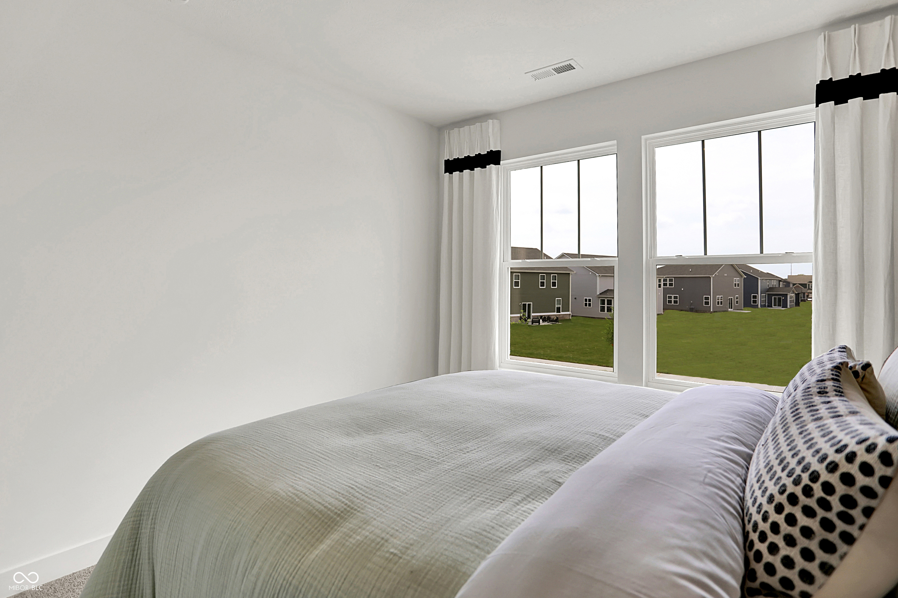 2866 Woods Edge Drive