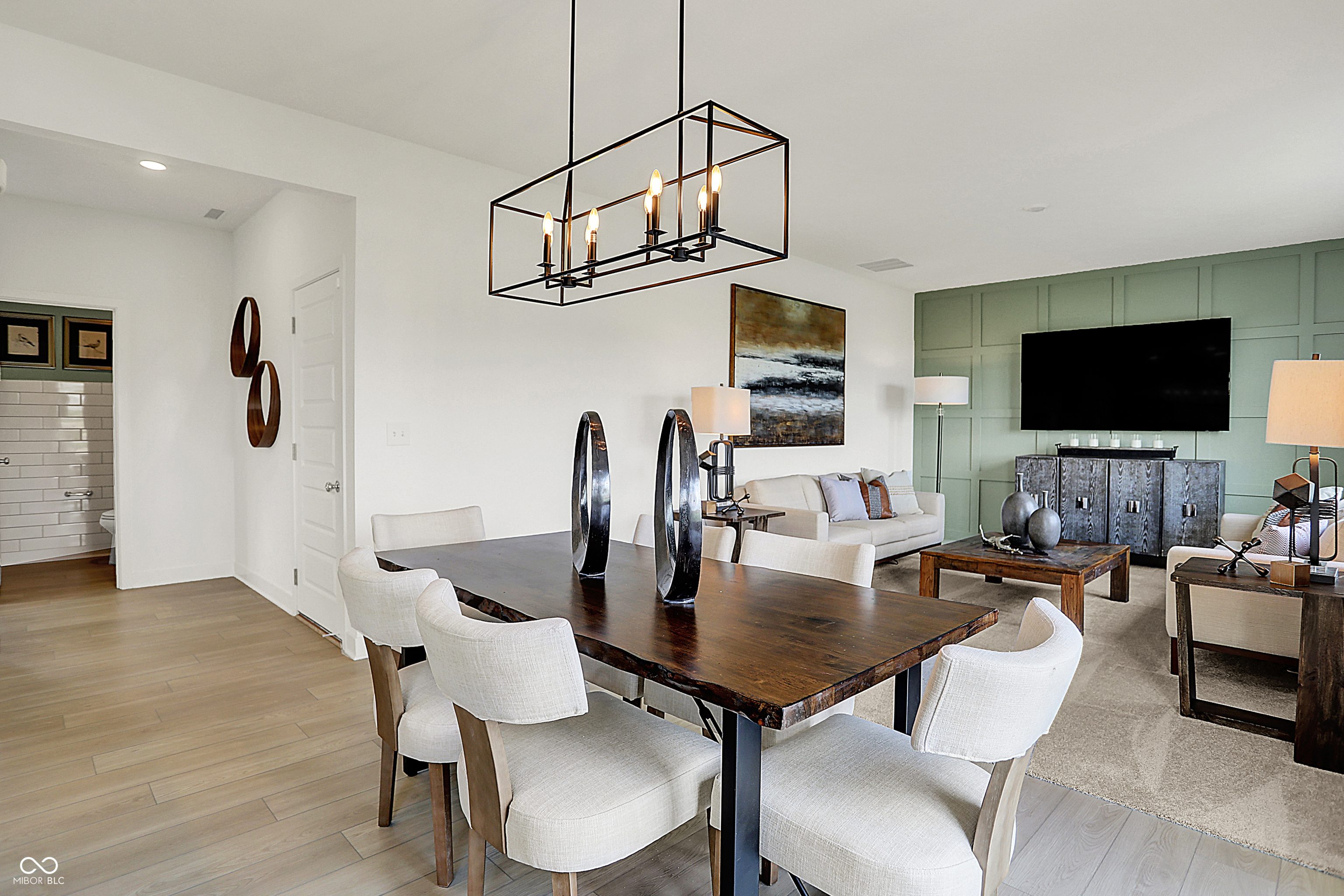 2866 Woods Edge Drive