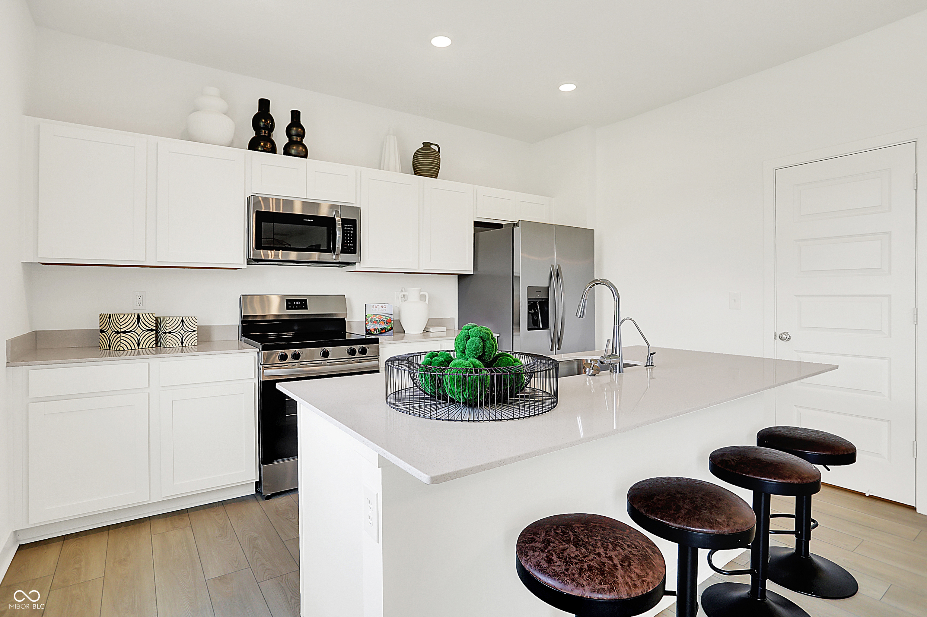 2868 Woods Edge Drive