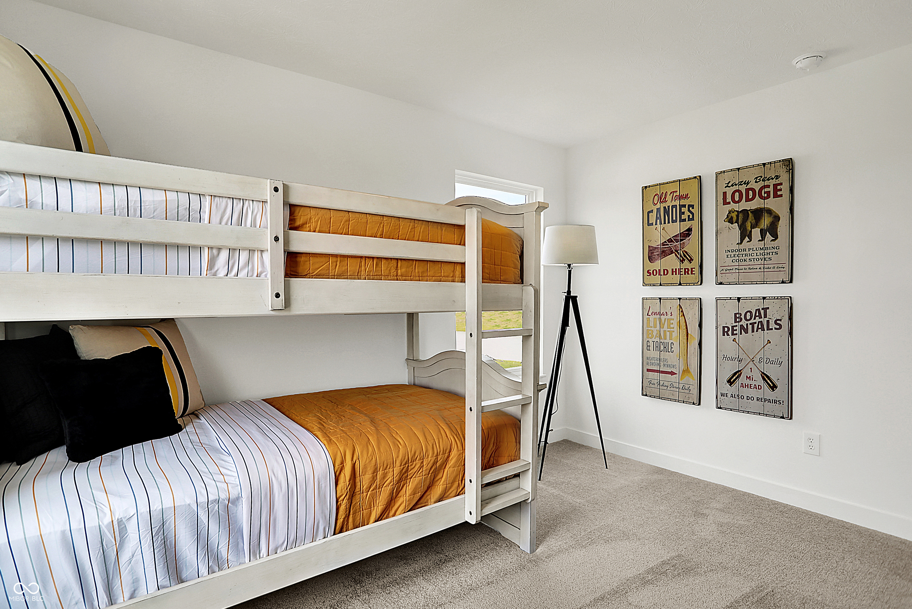 2865 Woods Edge Drive