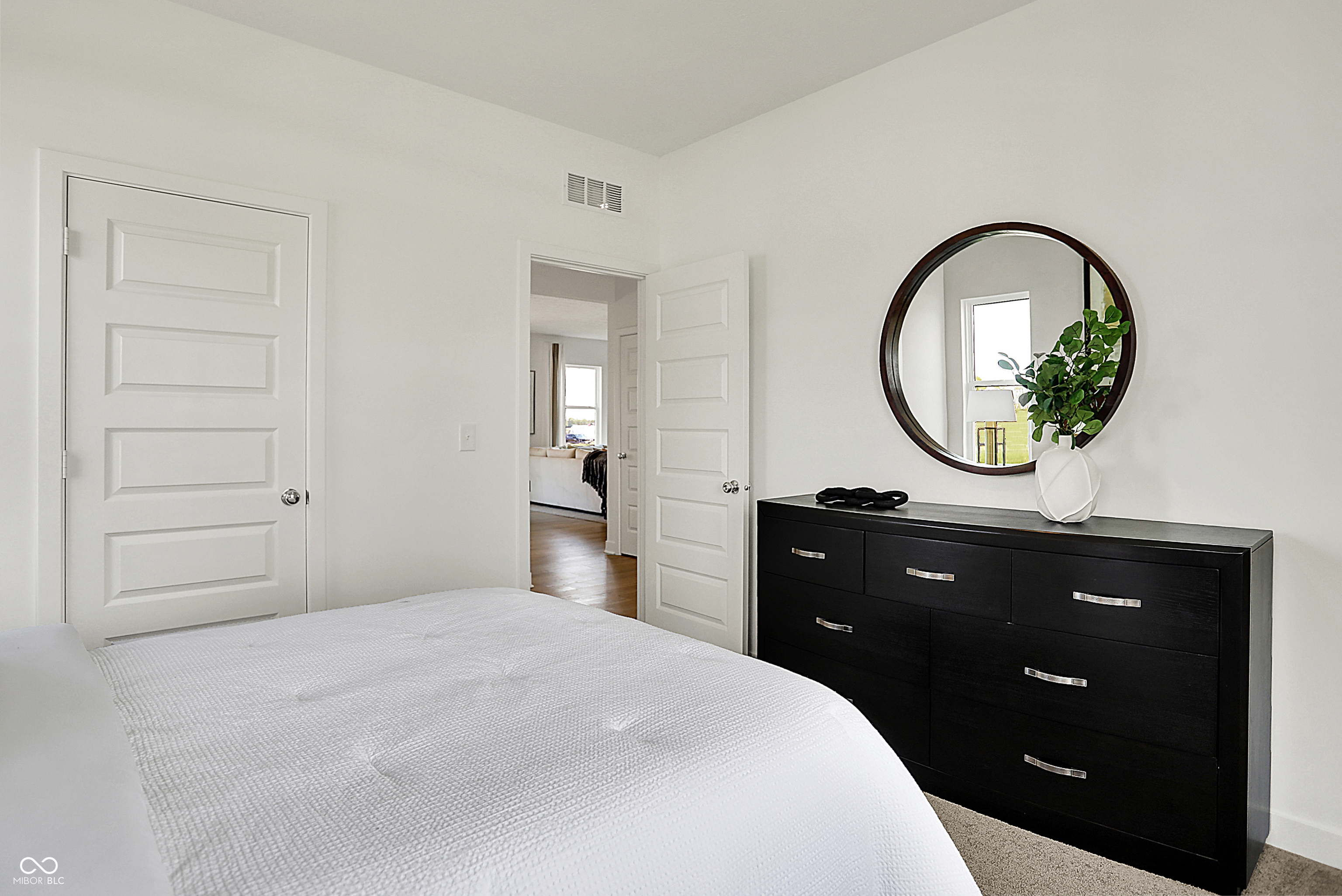 2865 Woods Edge Drive