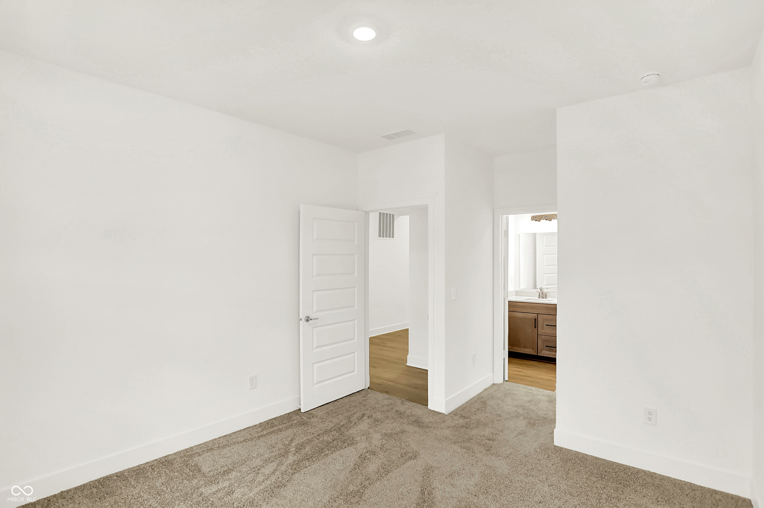 5076 Foxley Park Lane