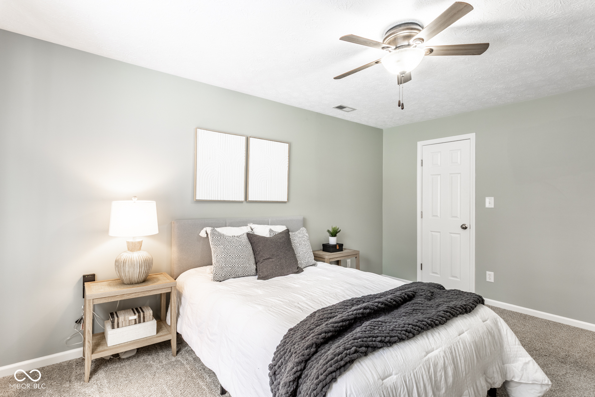 9677 Pine Ridge E Drive