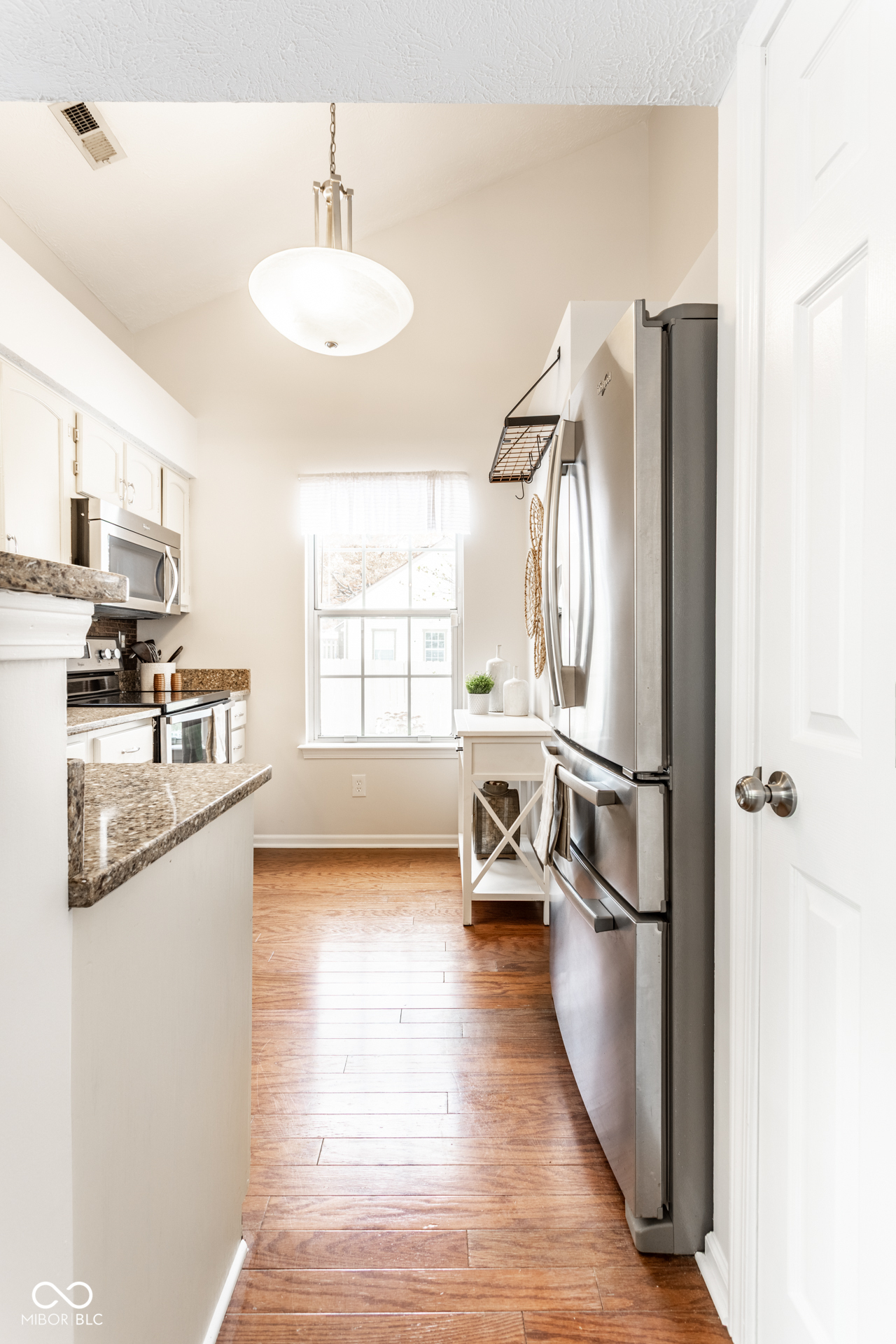 9677 Pine Ridge E Drive