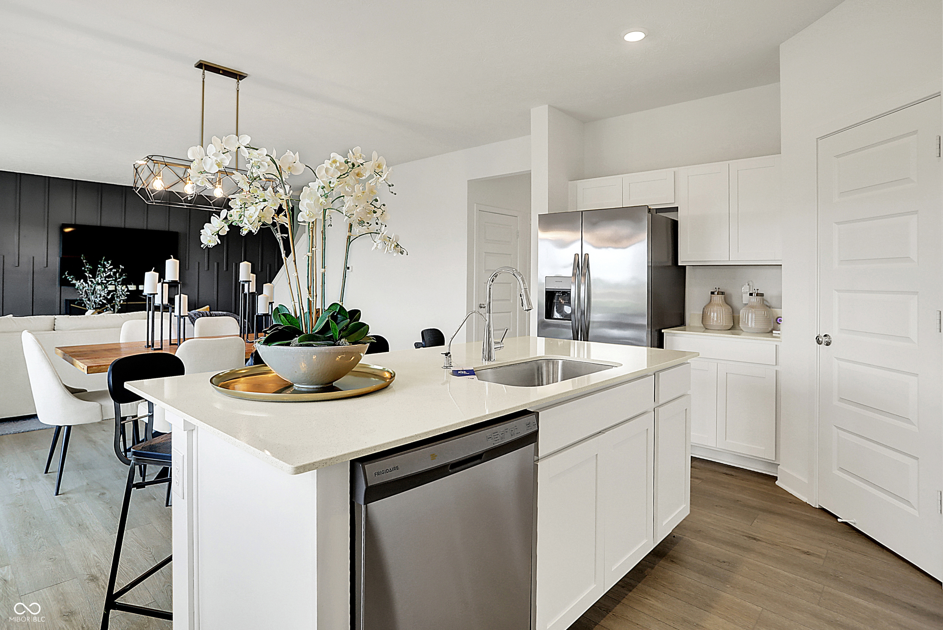 2837 Woods Edge Drive