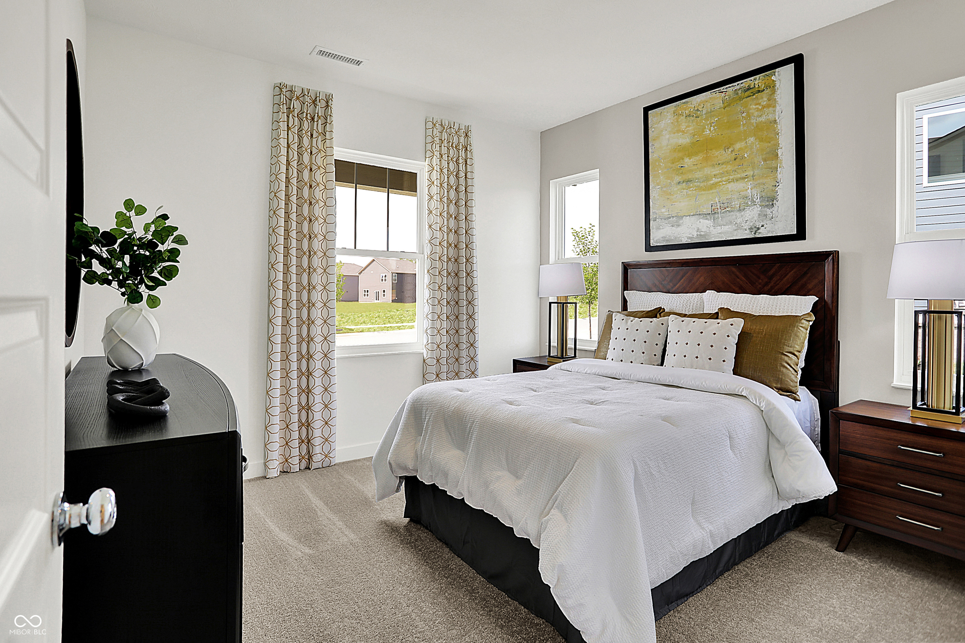 2837 Woods Edge Drive