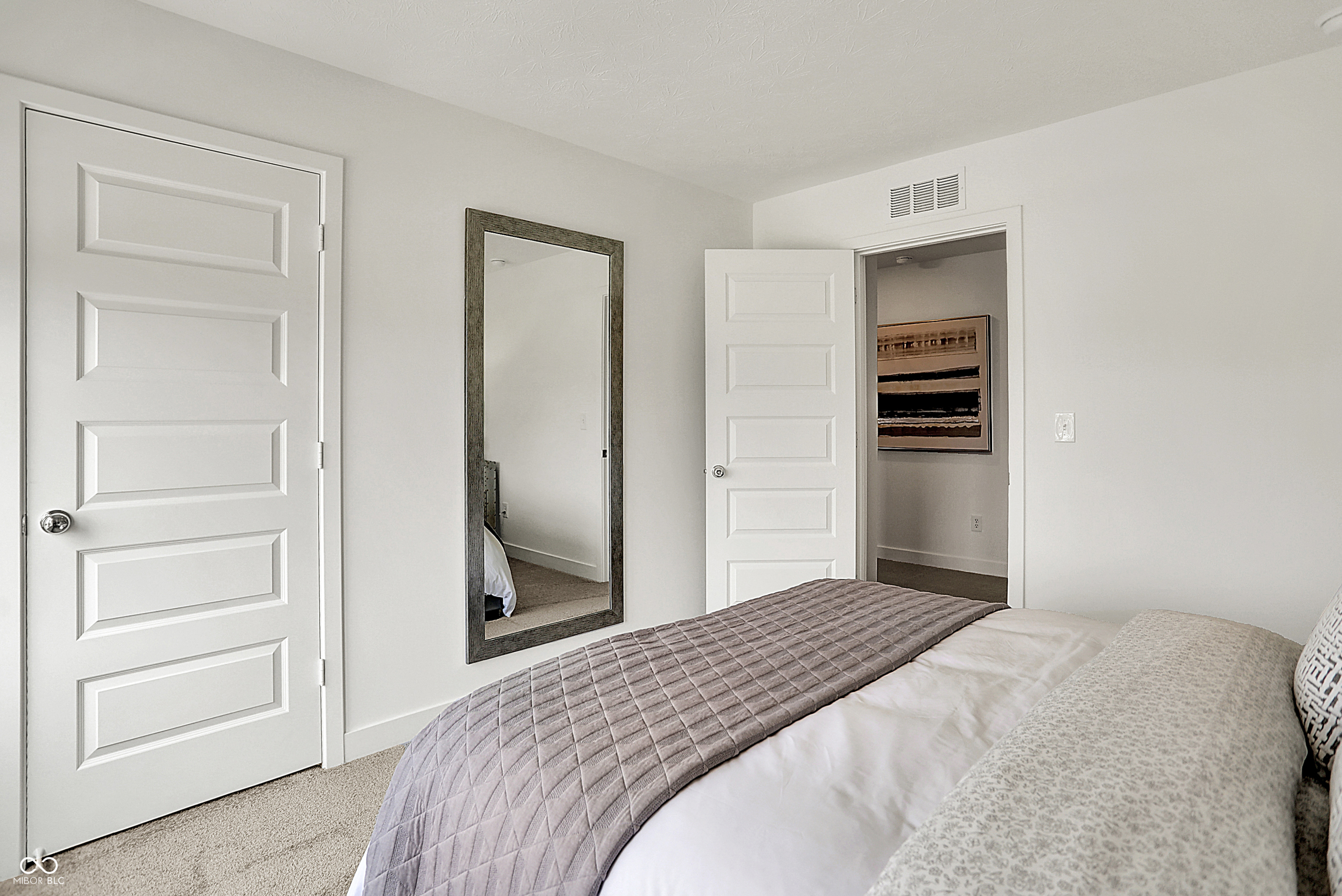 2837 Woods Edge Drive