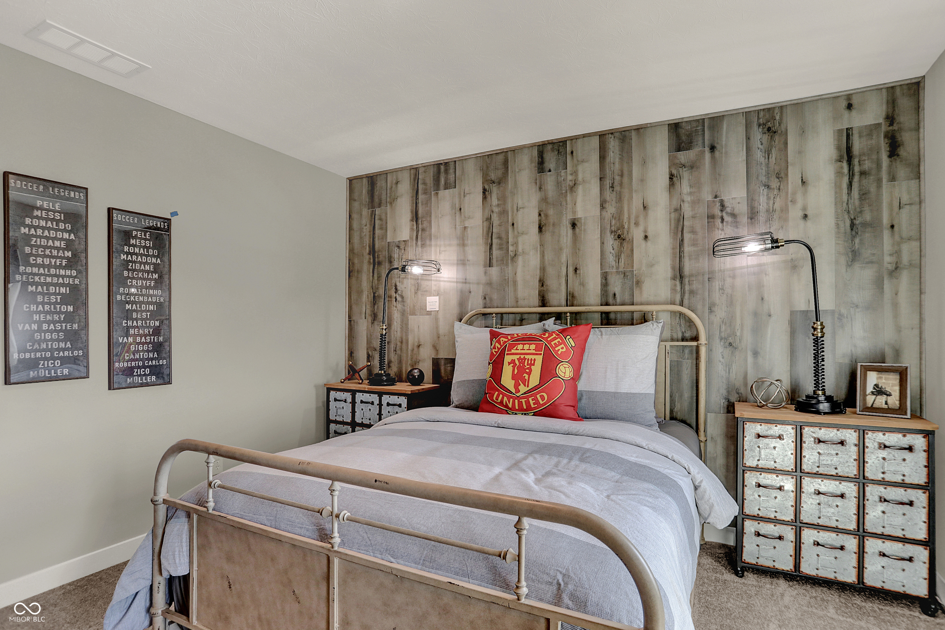 8762 Georgina Street