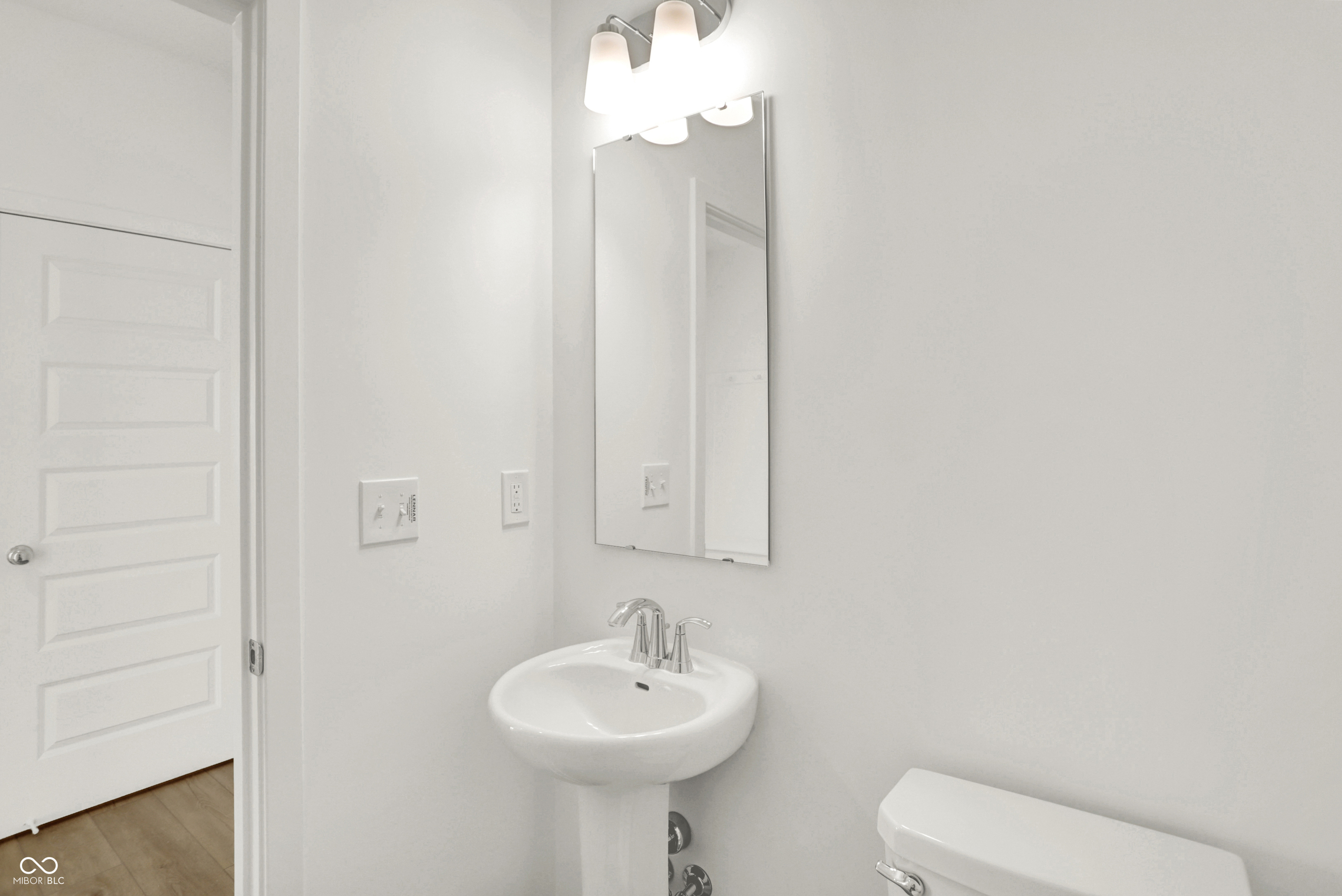 8748 Georgina Street