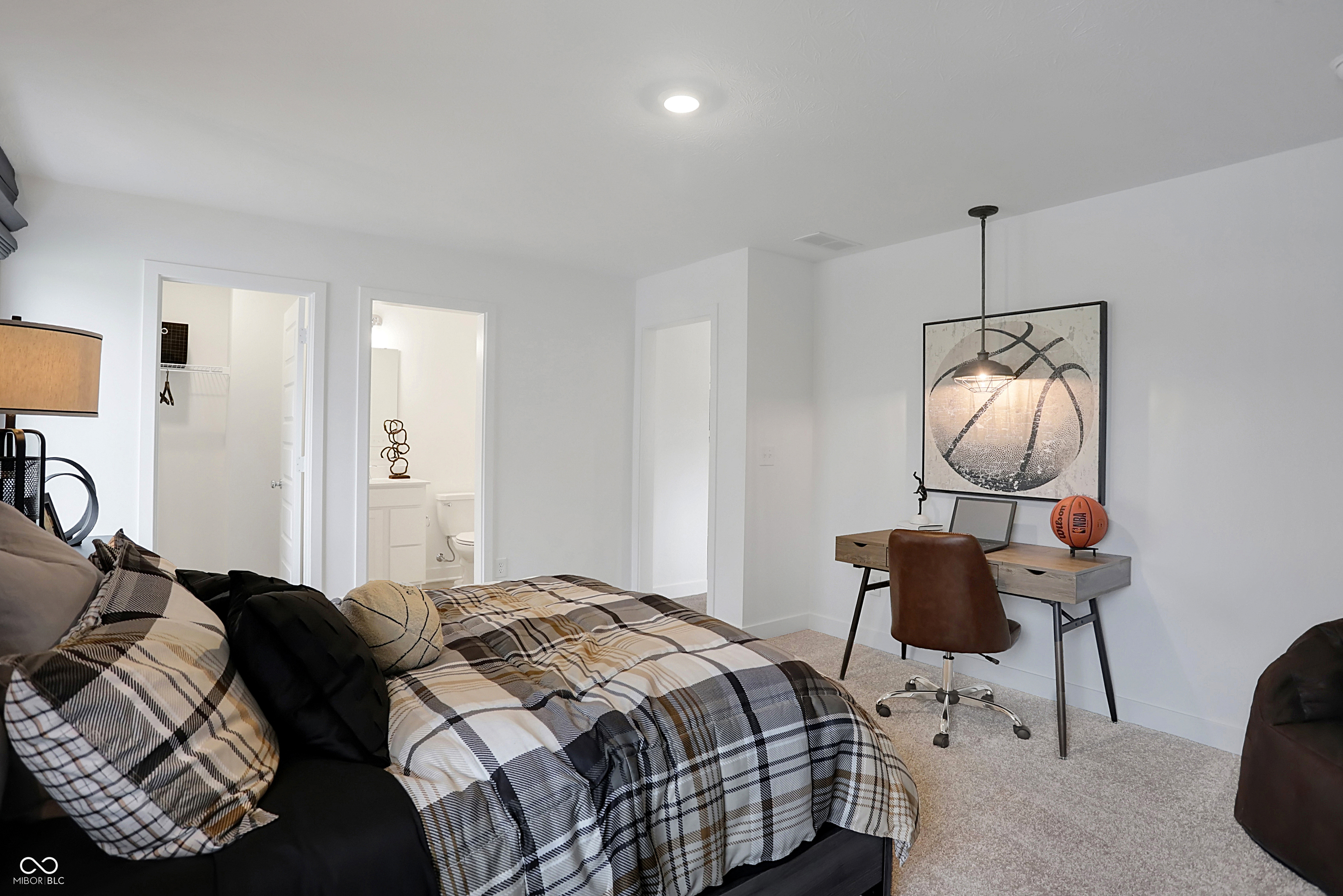 8748 Georgina Street