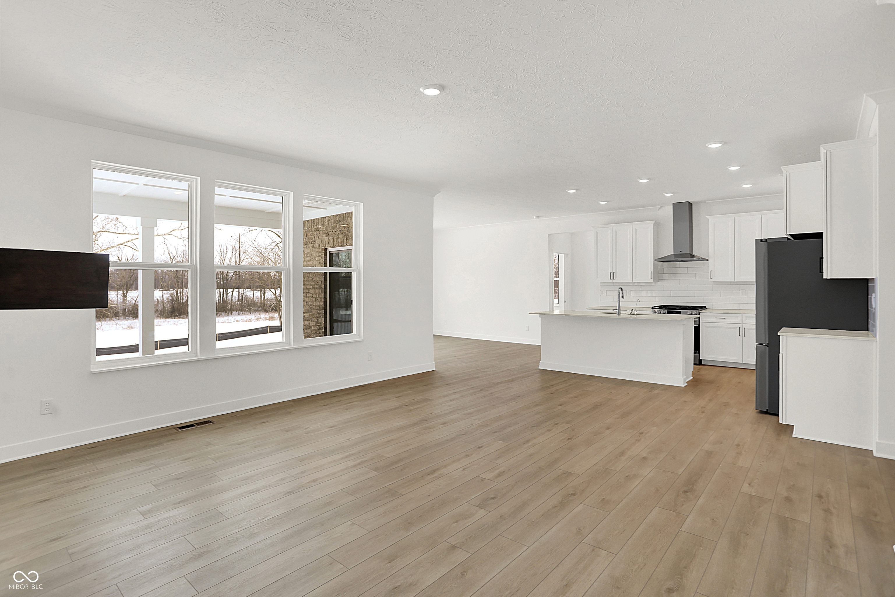 446 Breakwater Drive