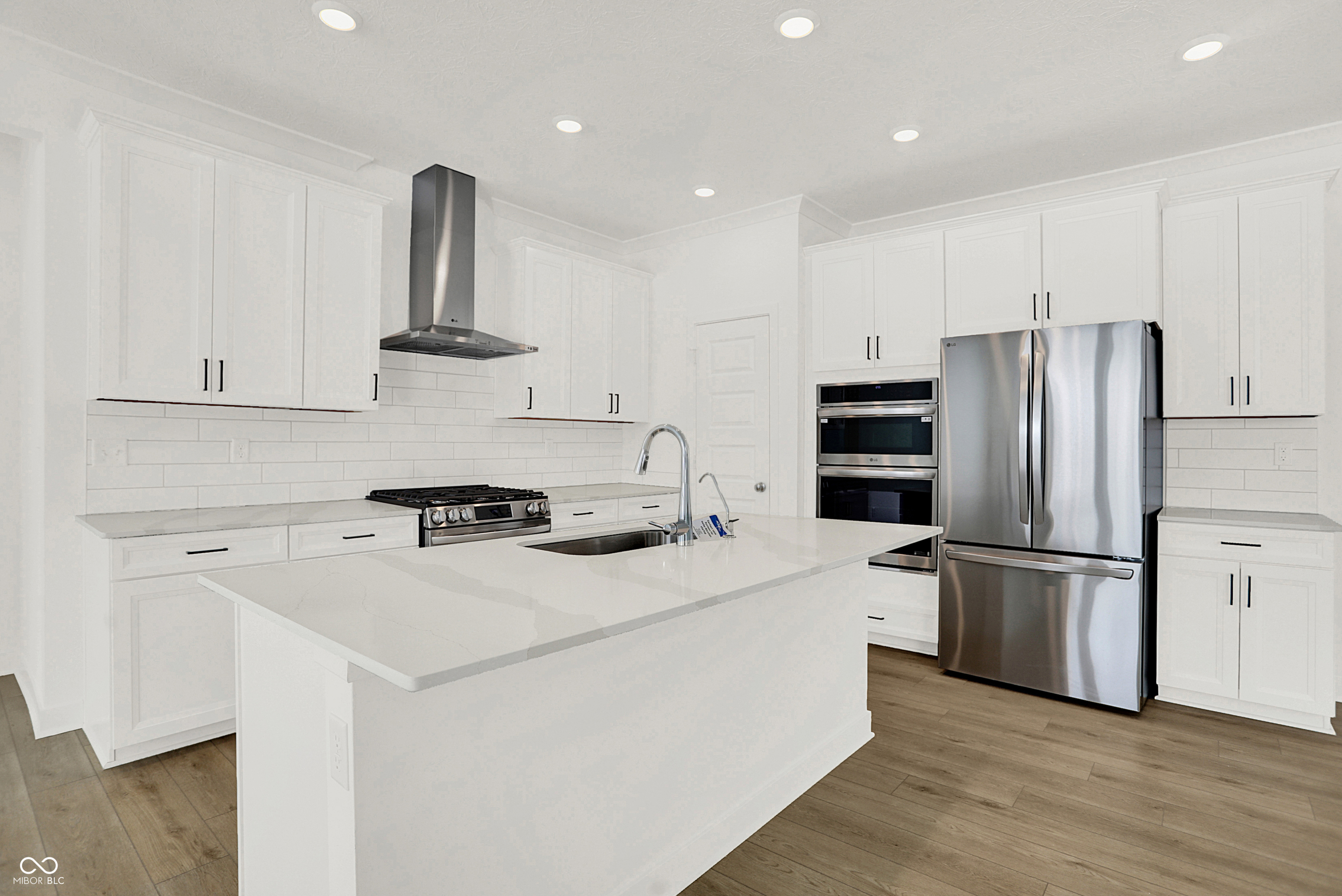 446 Breakwater Drive