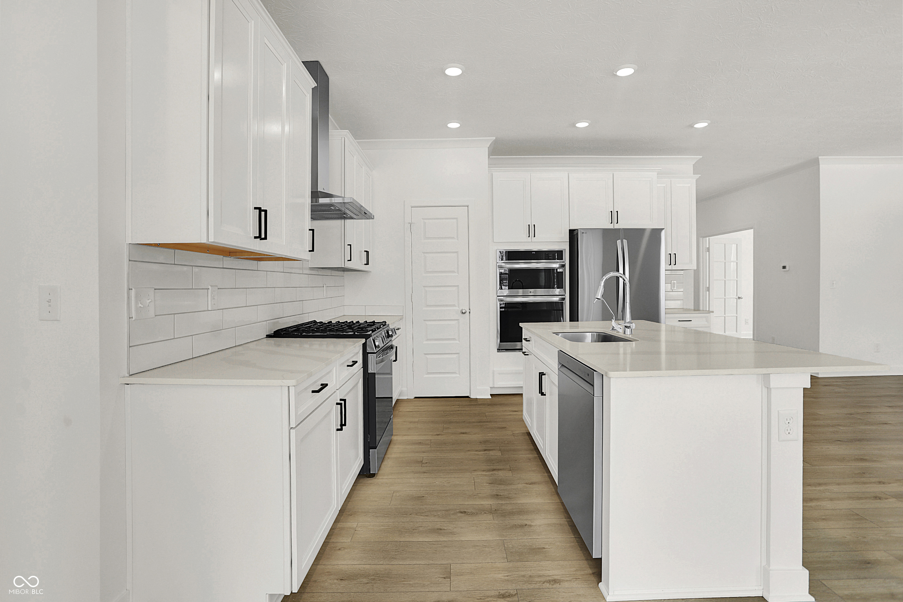 446 Breakwater Drive