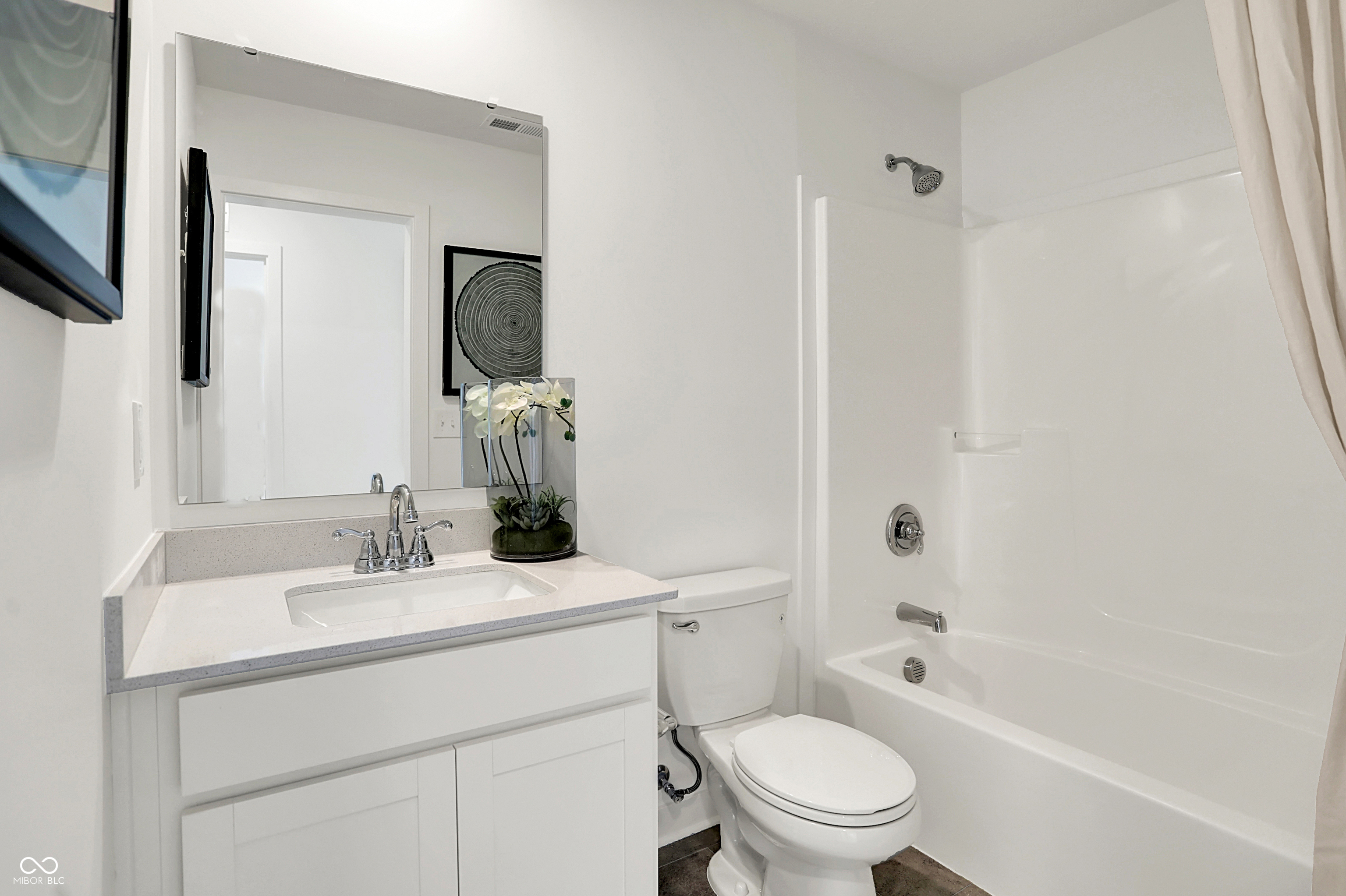 2933 Woods Edge Drive