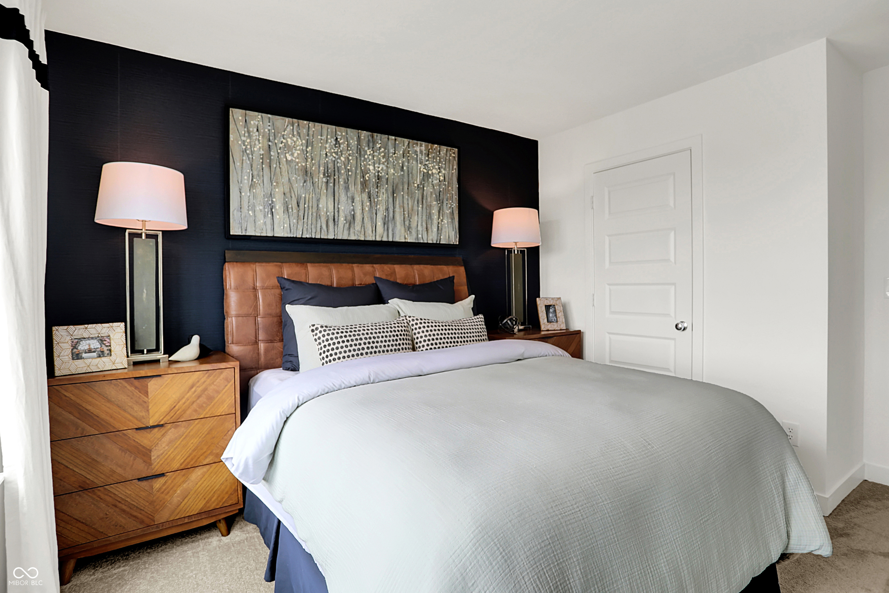 2933 Woods Edge Drive