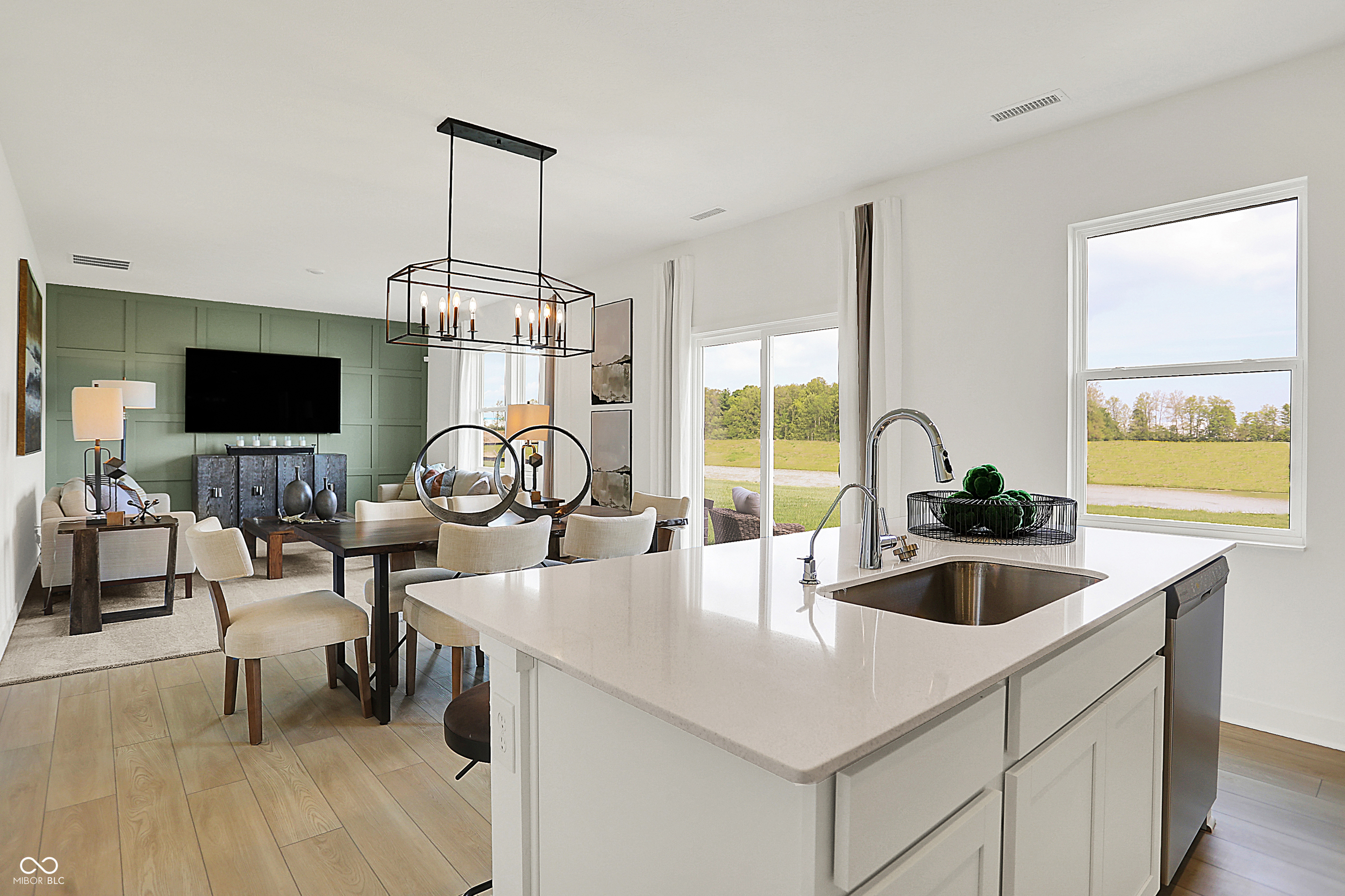 2885 Woods Edge Drive