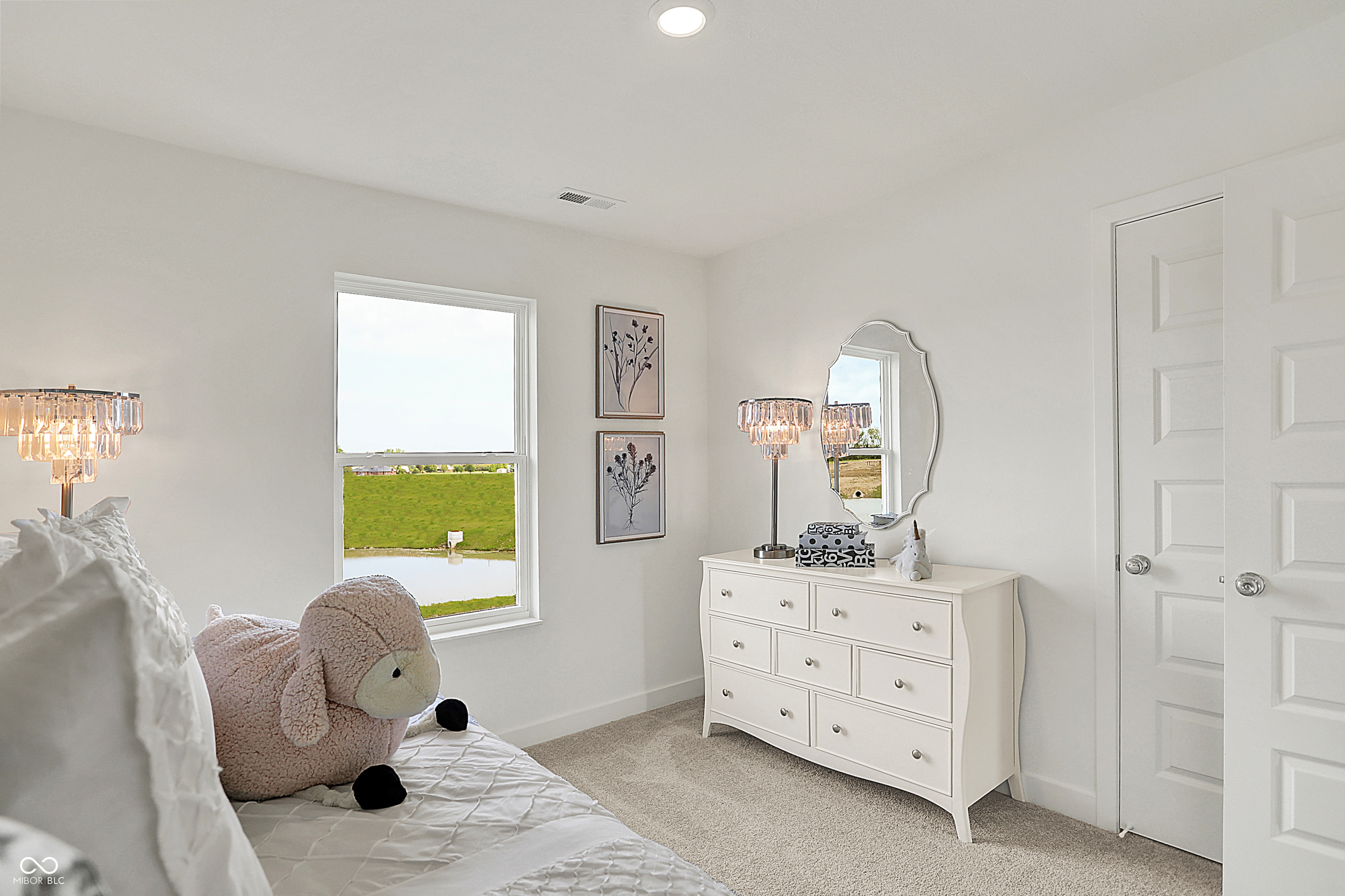 2885 Woods Edge Drive