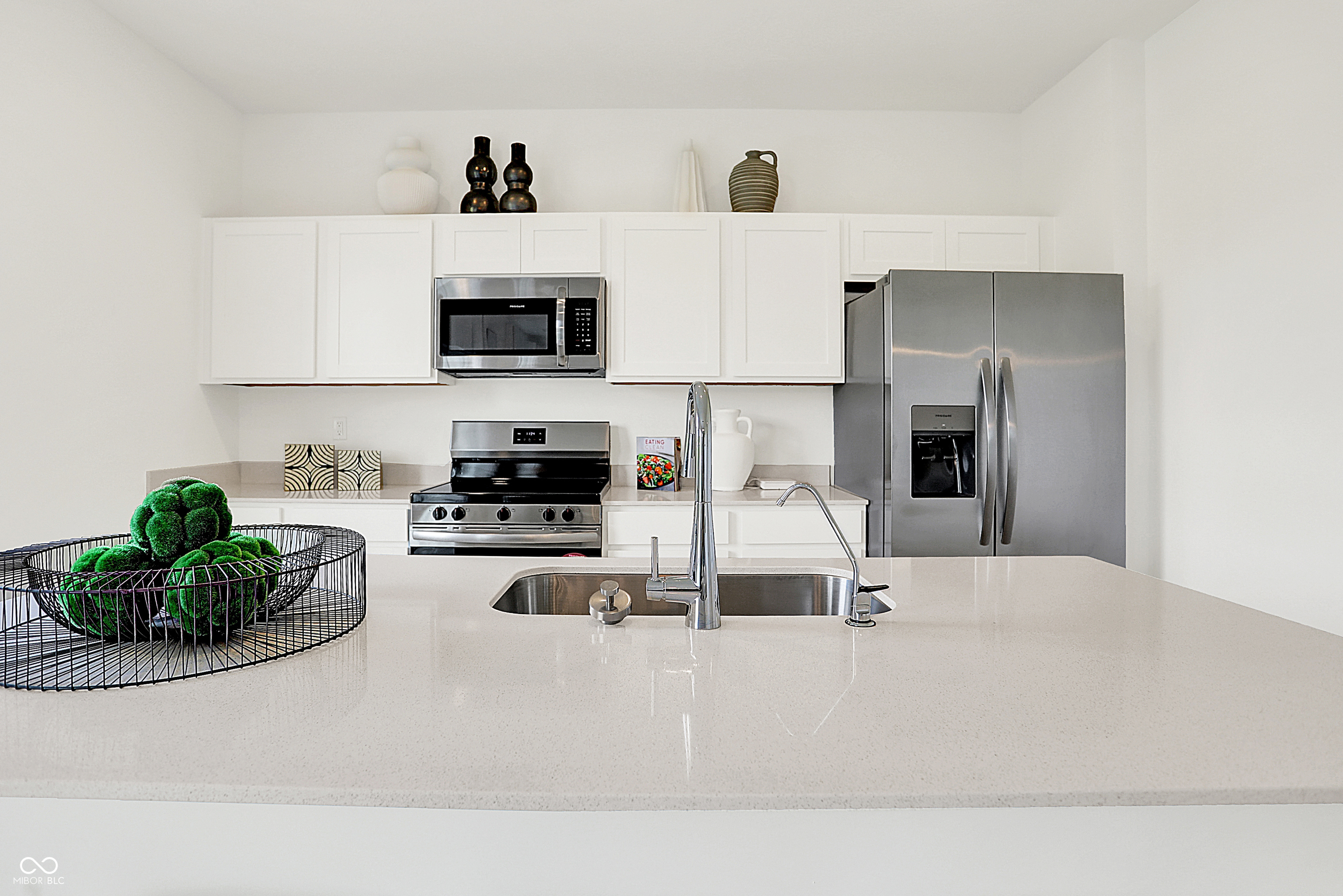 2883 Woods Edge Drive