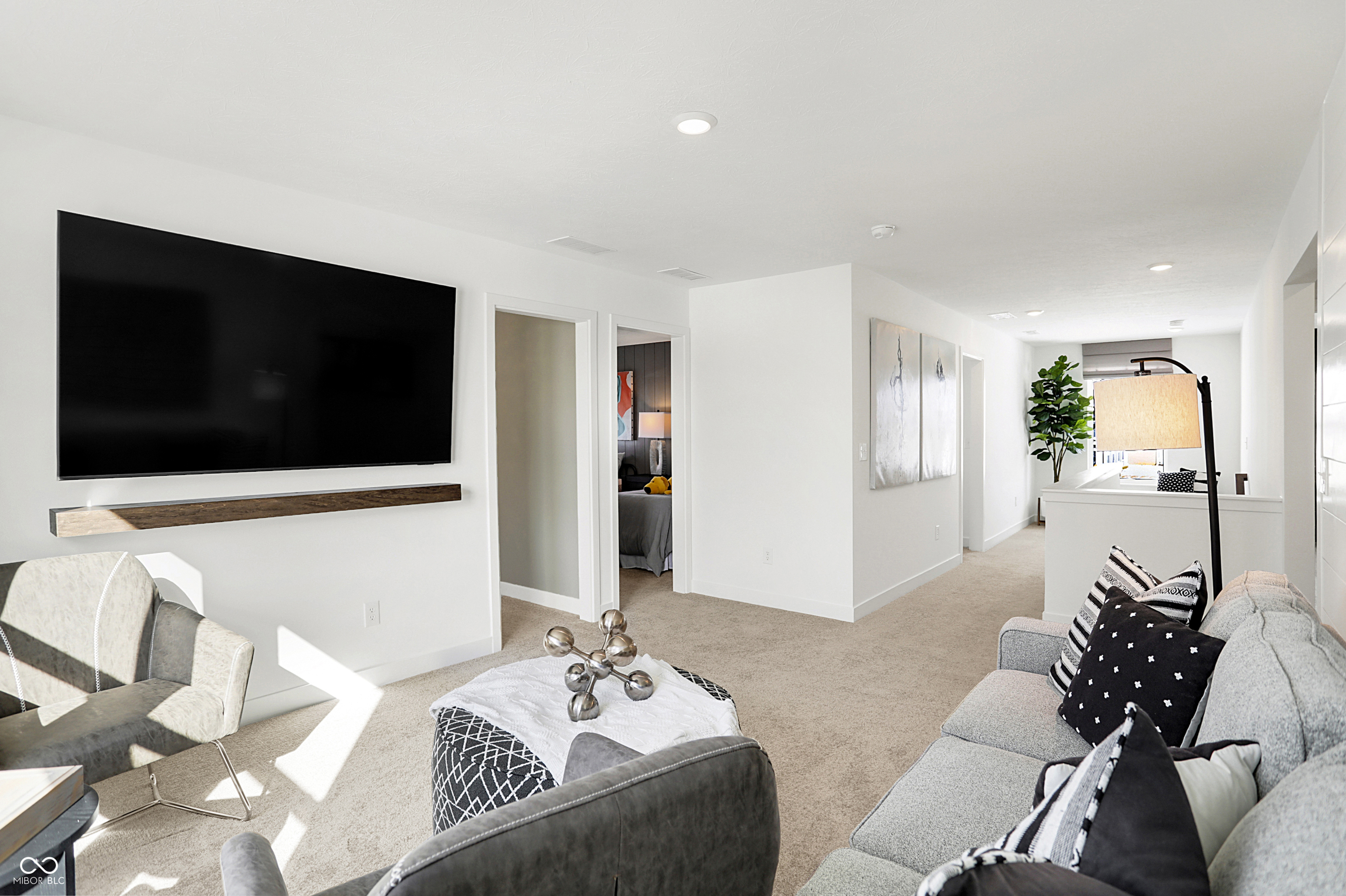 1563 Alpine Lane