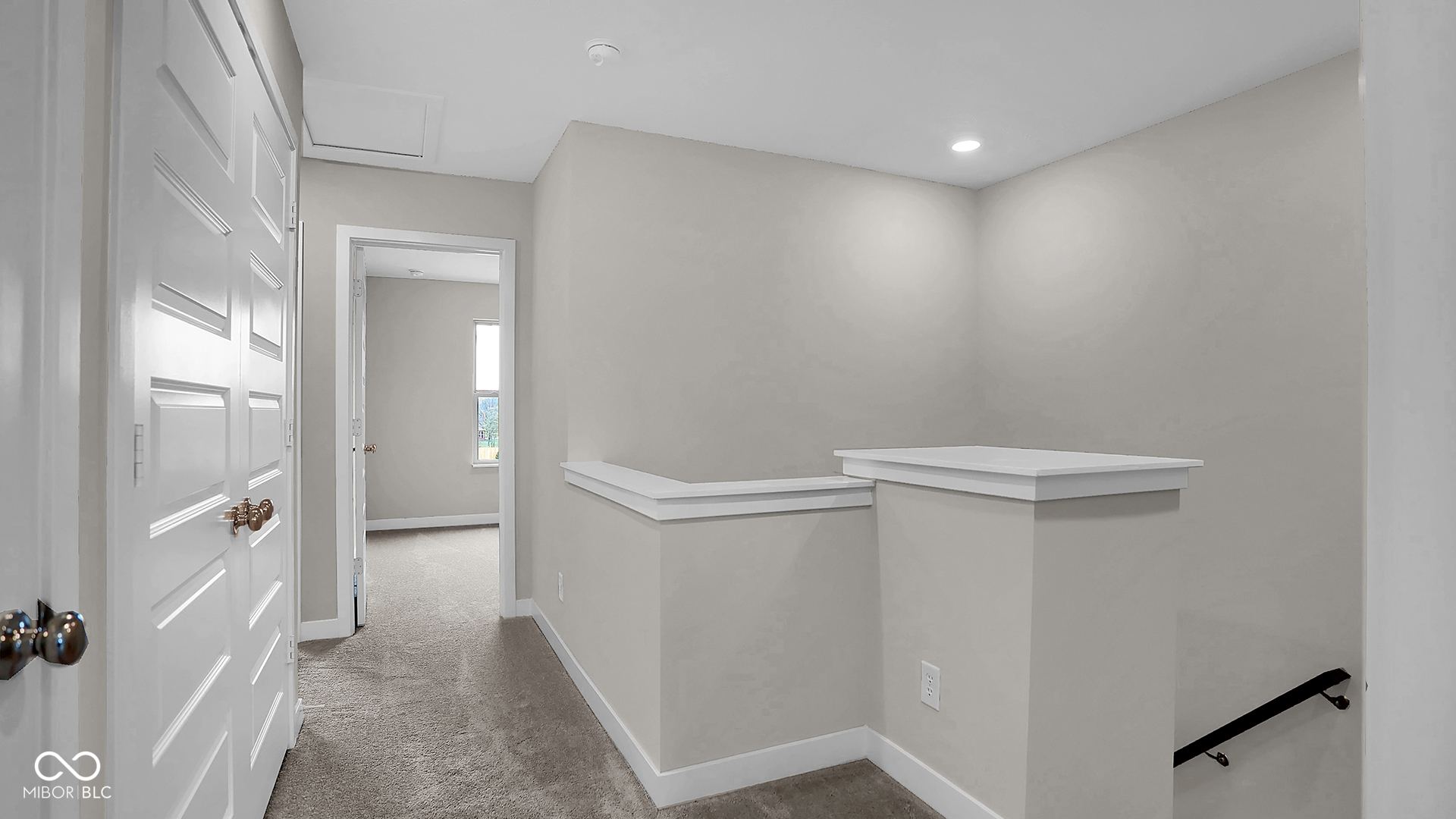 1581 Hamilton Ridge Road