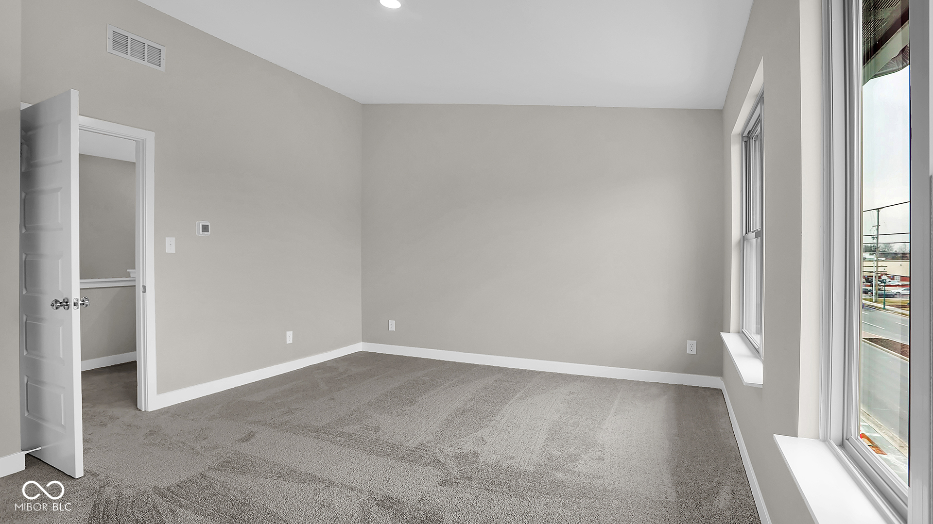 1581 Hamilton Ridge Road