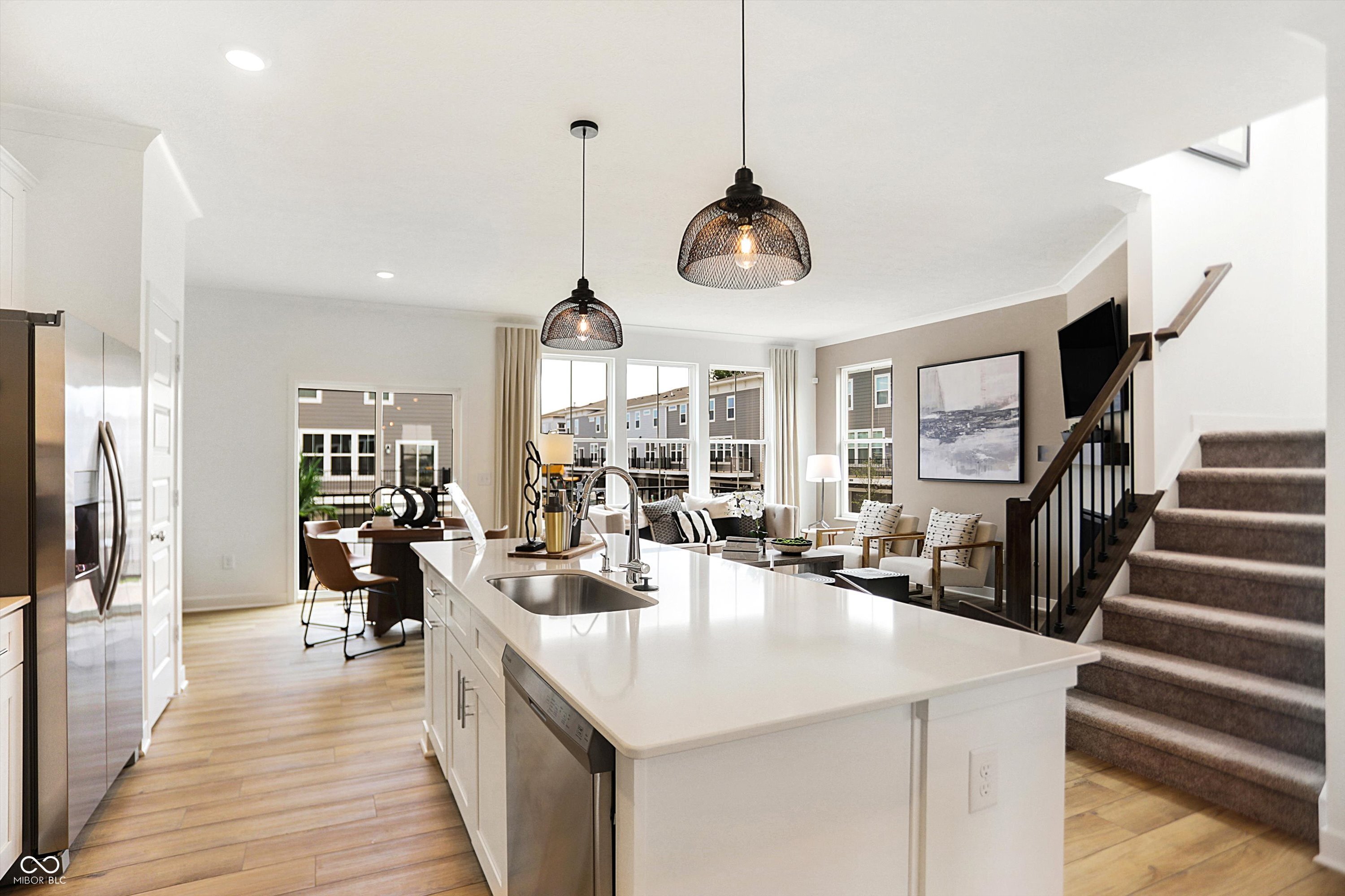 1563 Hamilton Ridge Road