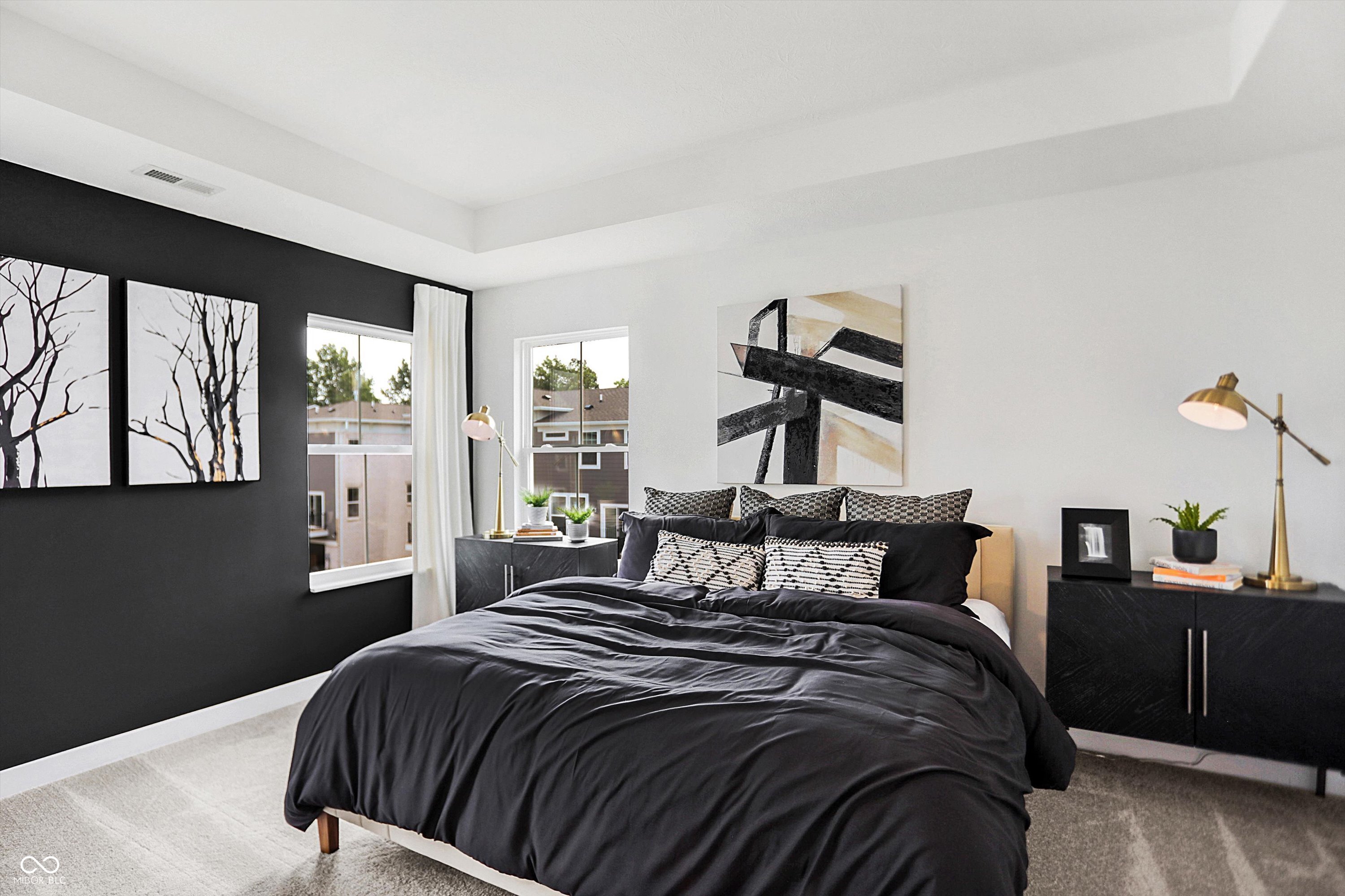 1563 Hamilton Ridge Road