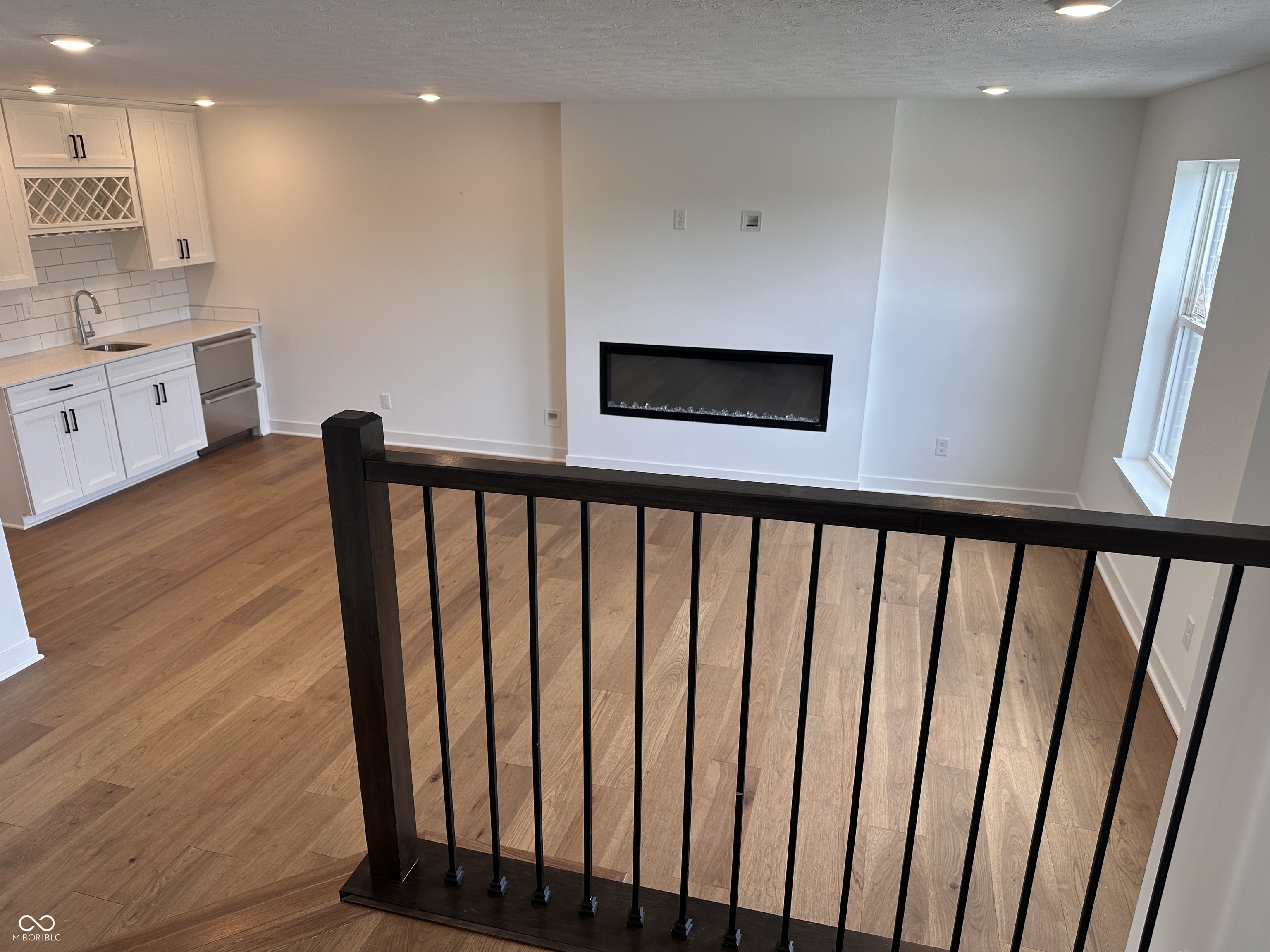 1563 Hamilton Ridge Road