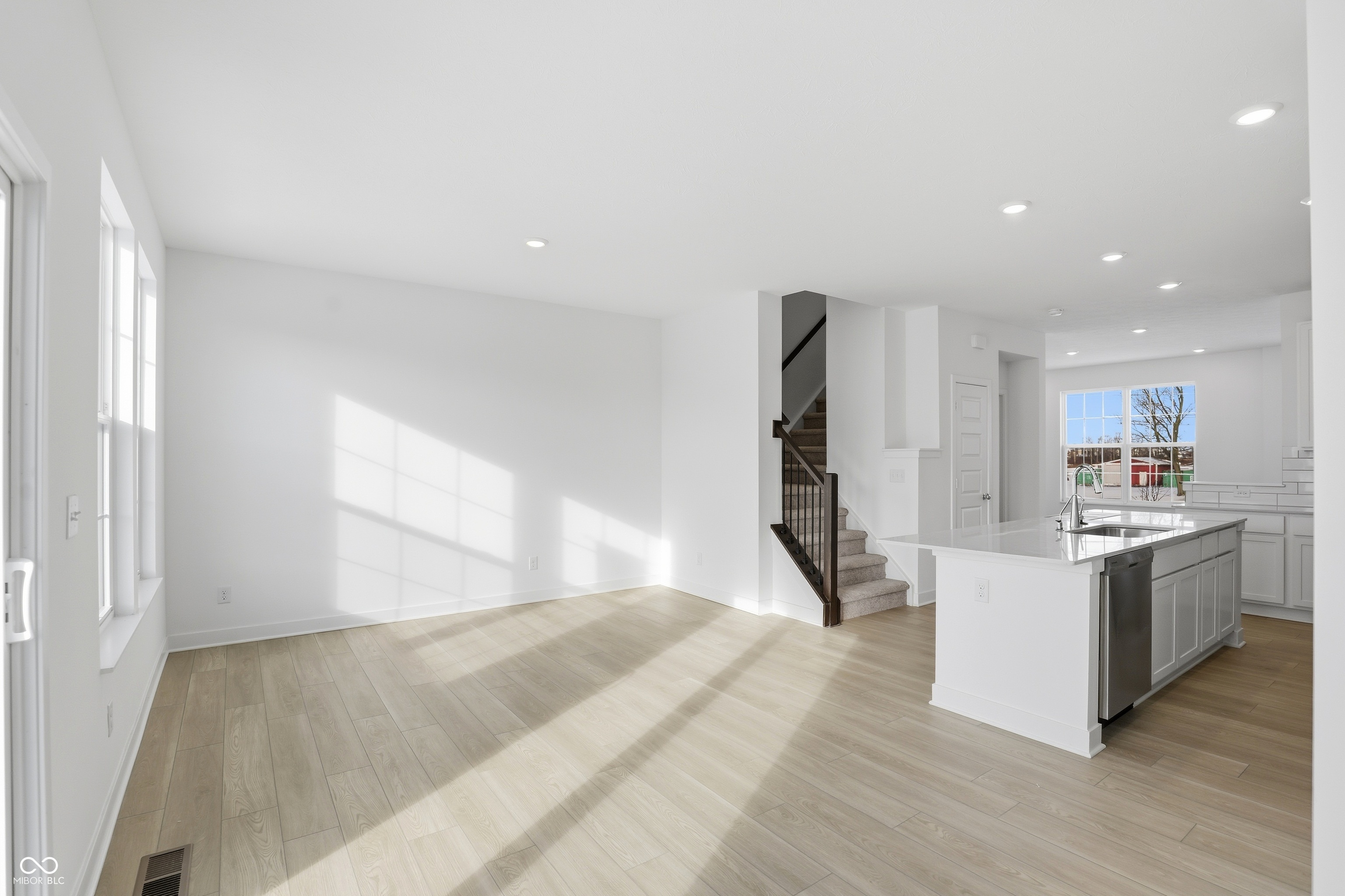 6614 Halsey Street
