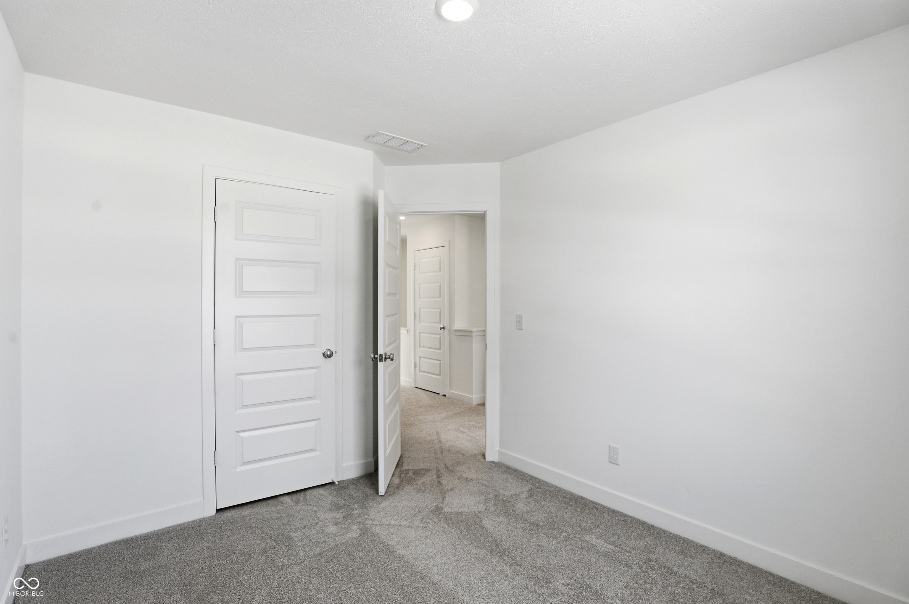 6614 Halsey Street
