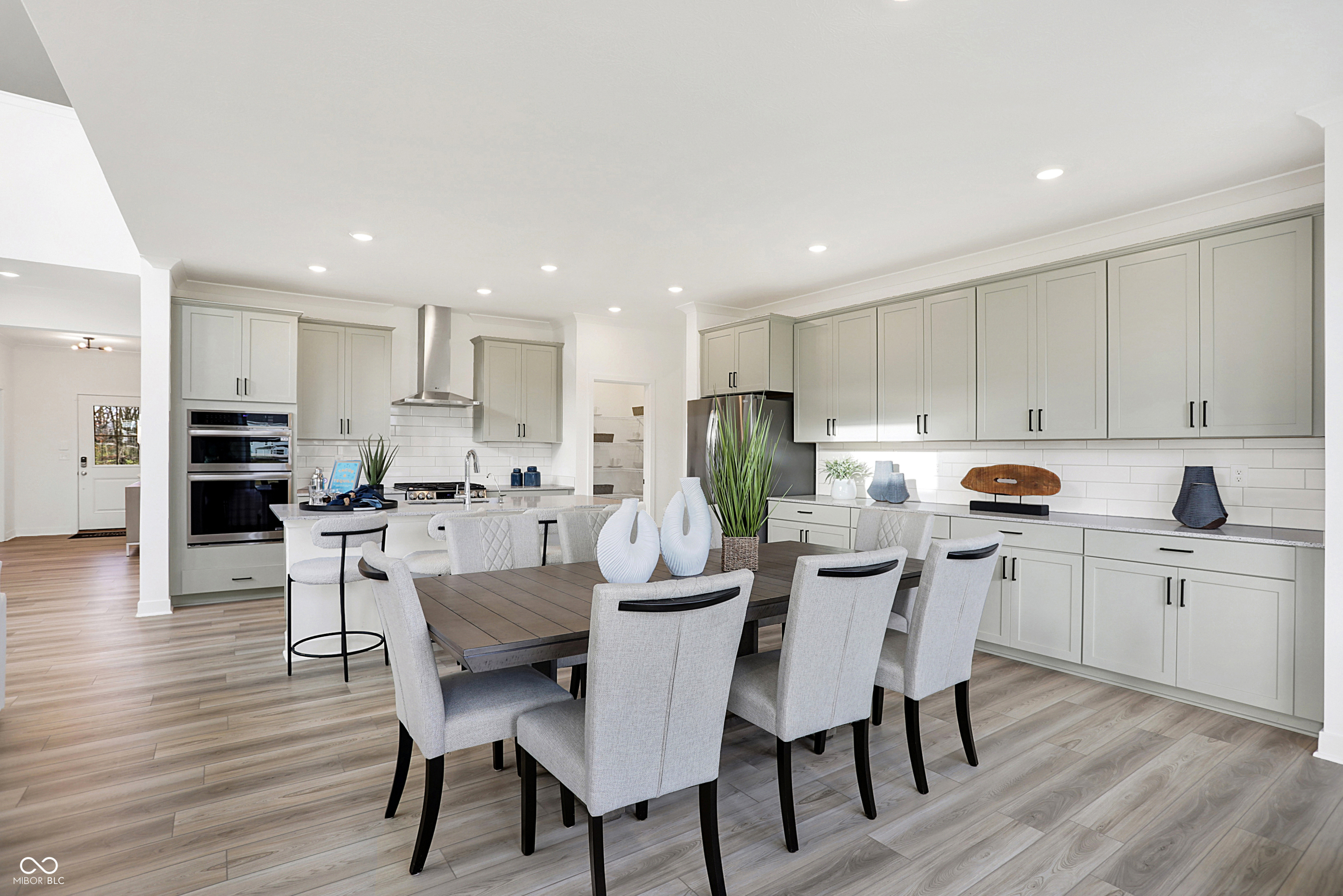 19842 Hazelnut Boulevard