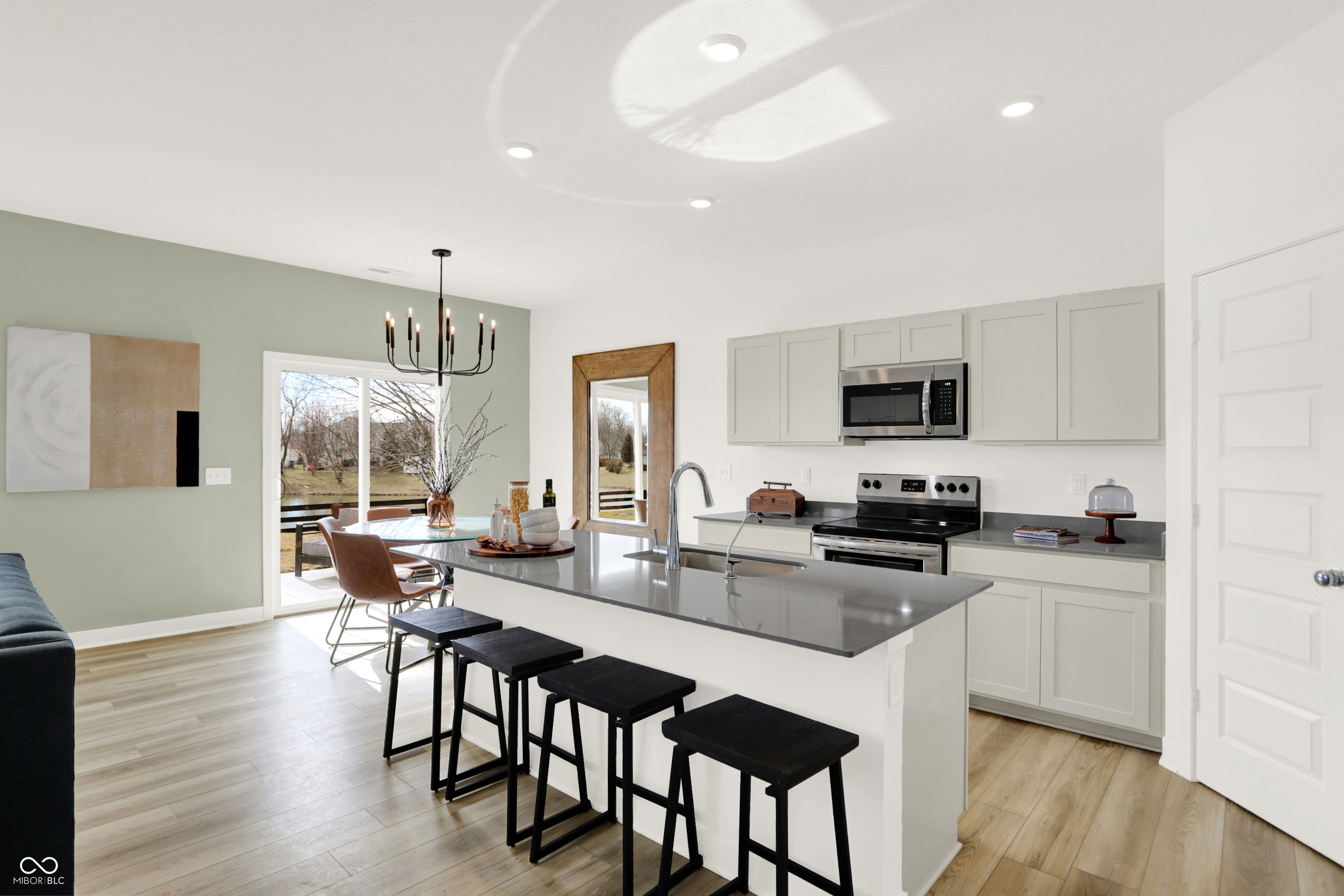 8819 Dingley Road