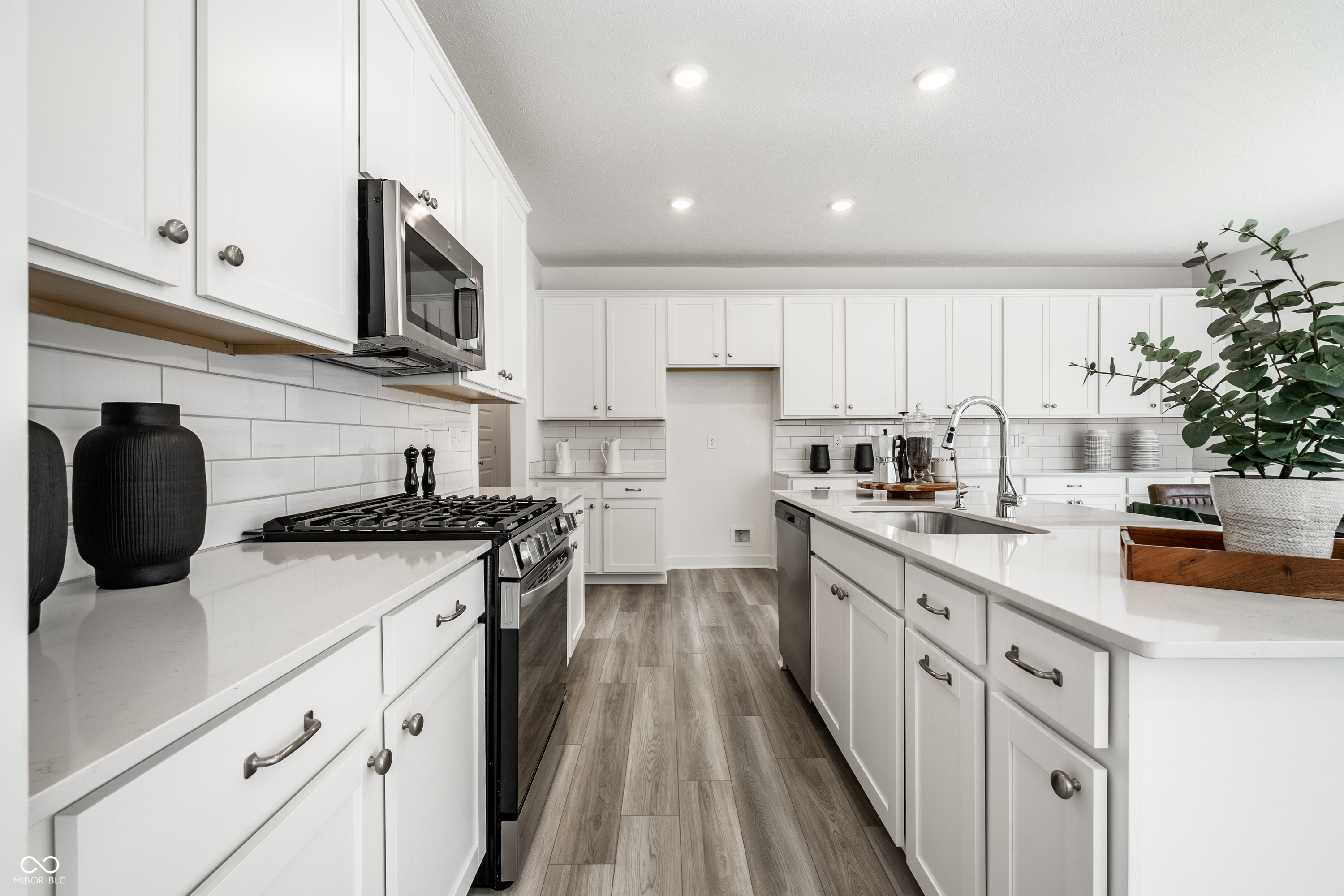 19392 Honeylocust Glen