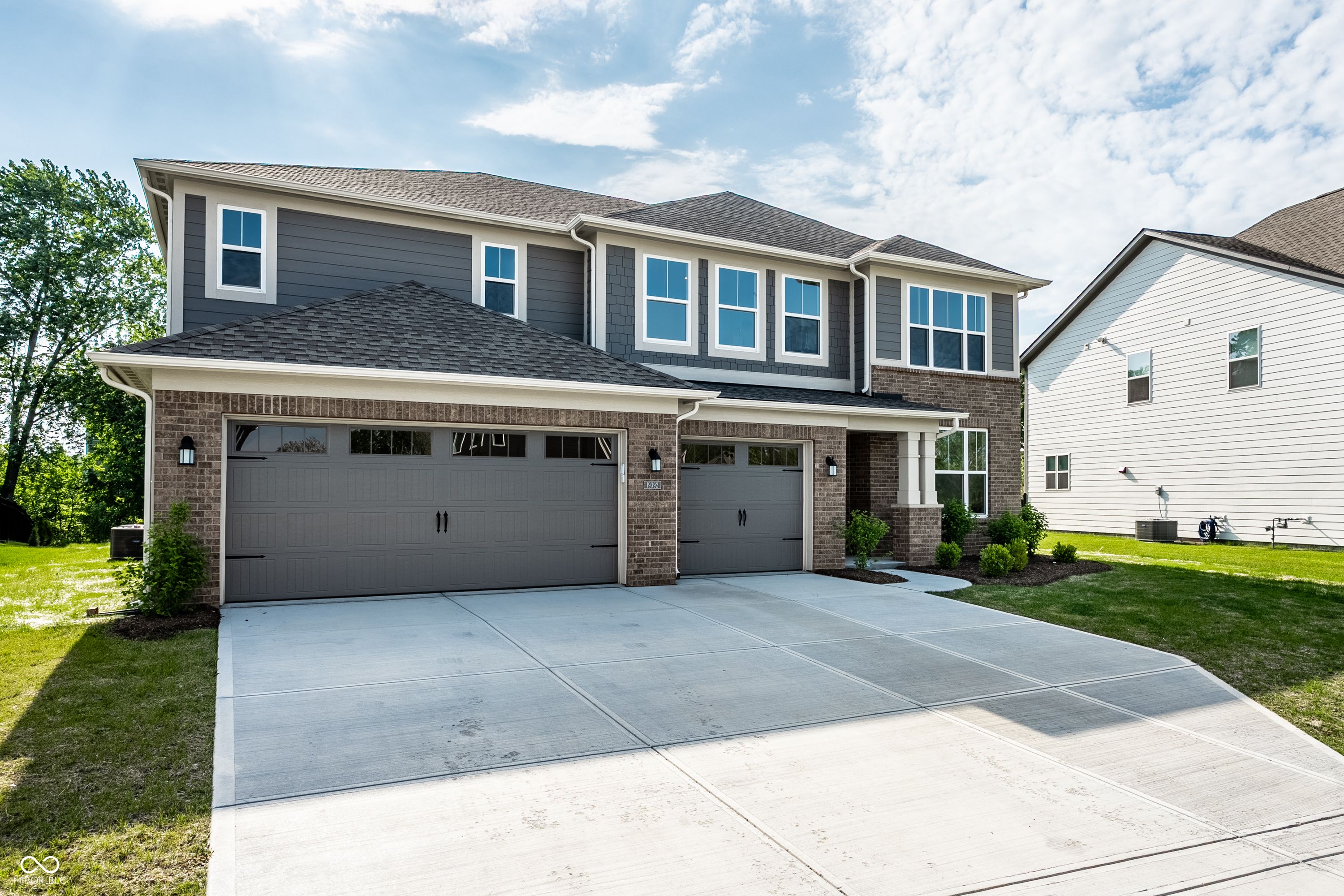 19392 Honeylocust Glen